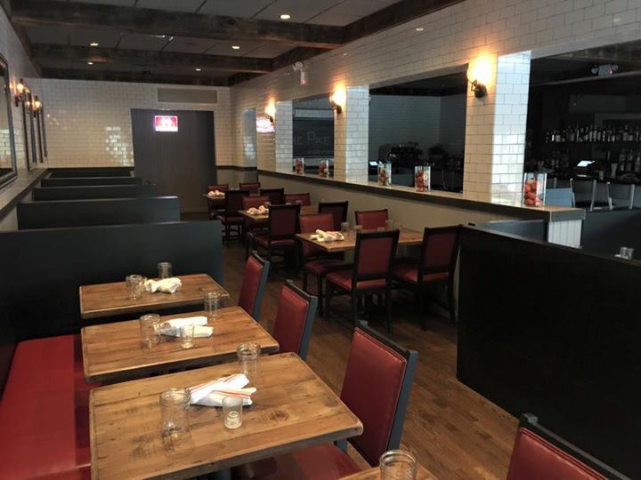 Photo of The Pike in New Hyde Park City, New York, United States - 9 Picture of Restaurant, Food, Point of interest, Establishment, Bar