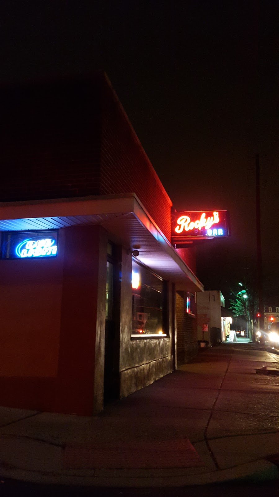 Photo of Rocky's Bar & Grill in Rahway City, New Jersey, United States - 1 Picture of Restaurant, Food, Point of interest, Establishment, Bar