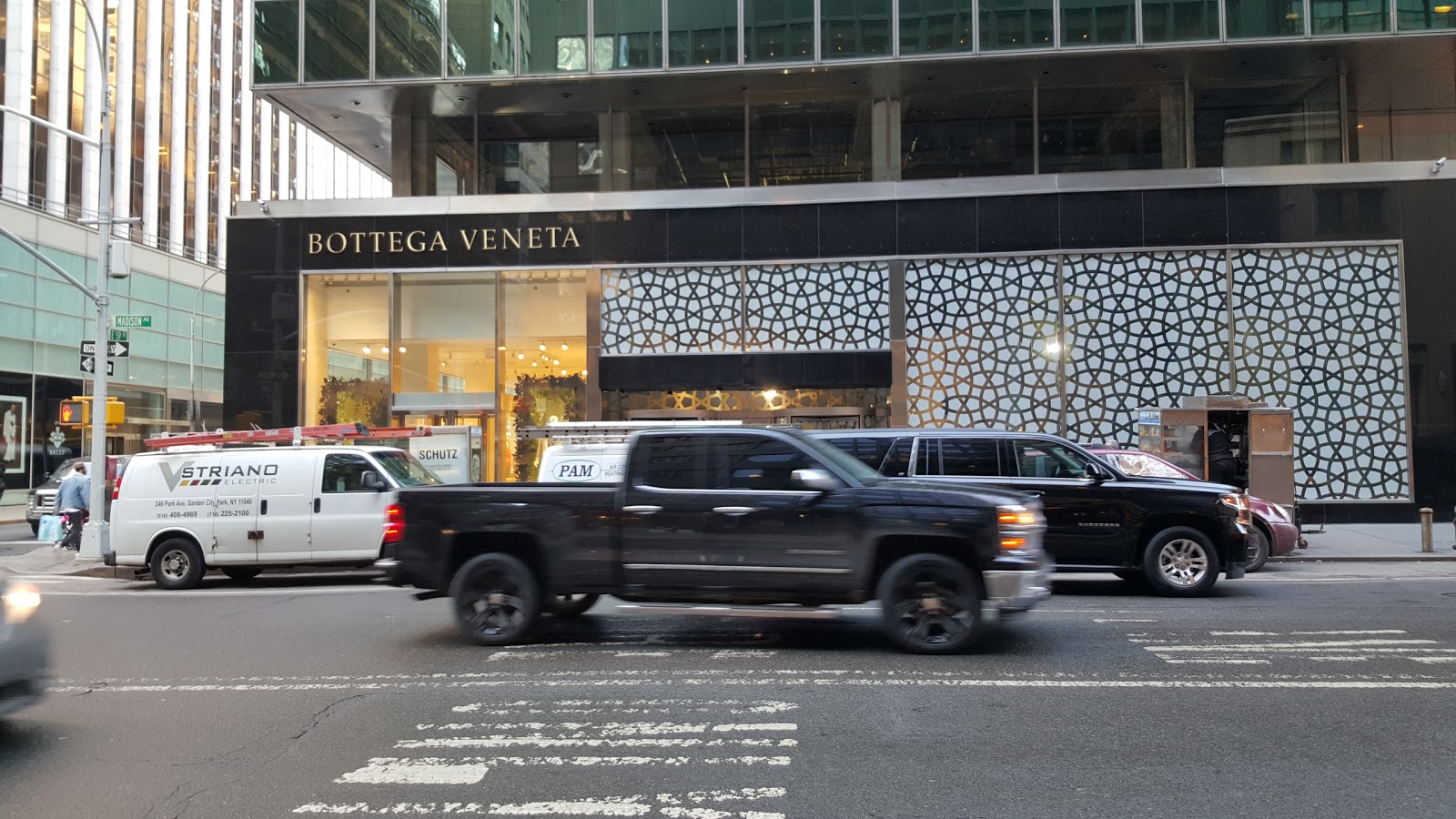 Photo of Bottega Veneta in New York City, New York, United States - 1 Picture of Point of interest, Establishment, Store, Jewelry store, Clothing store, Shoe store