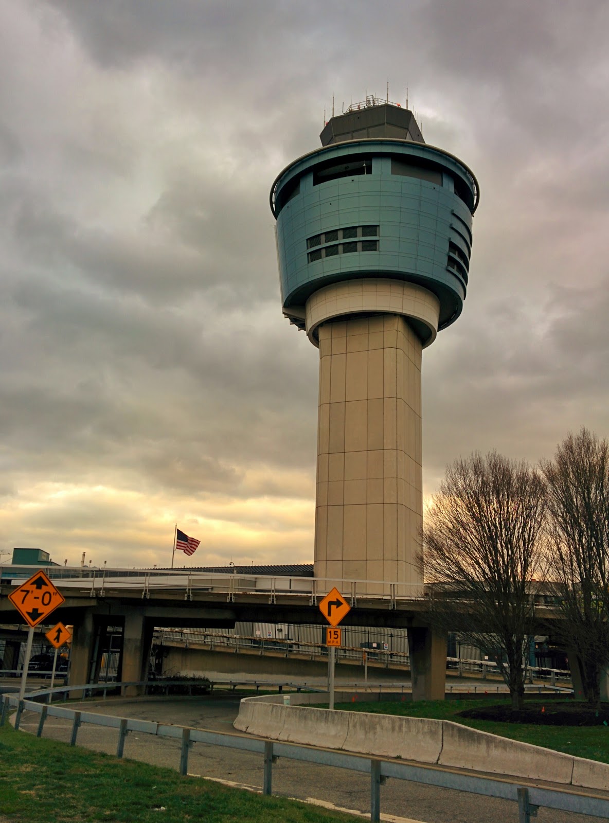 Photo of LaGuardia Airport in New York City, New York, United States - 4 Picture of Point of interest, Establishment, Airport