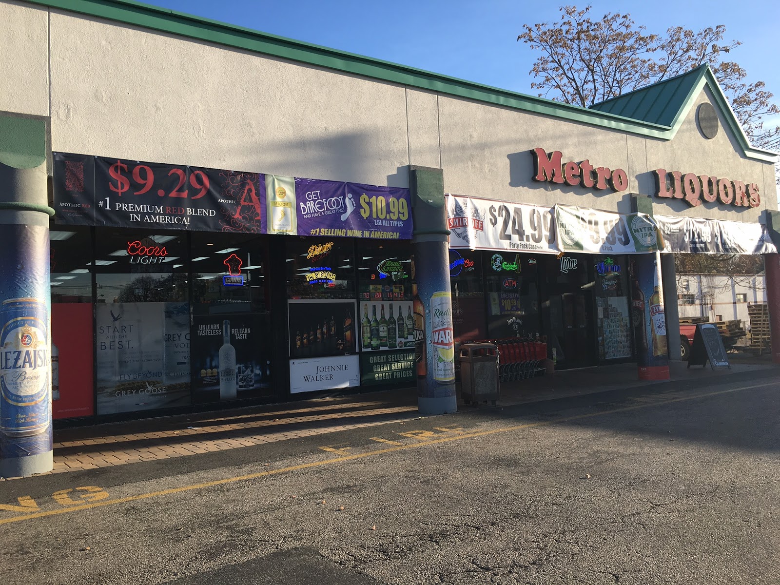 Photo of Metro Liquors in Linden City, New Jersey, United States - 3 Picture of Point of interest, Establishment, Store, Liquor store