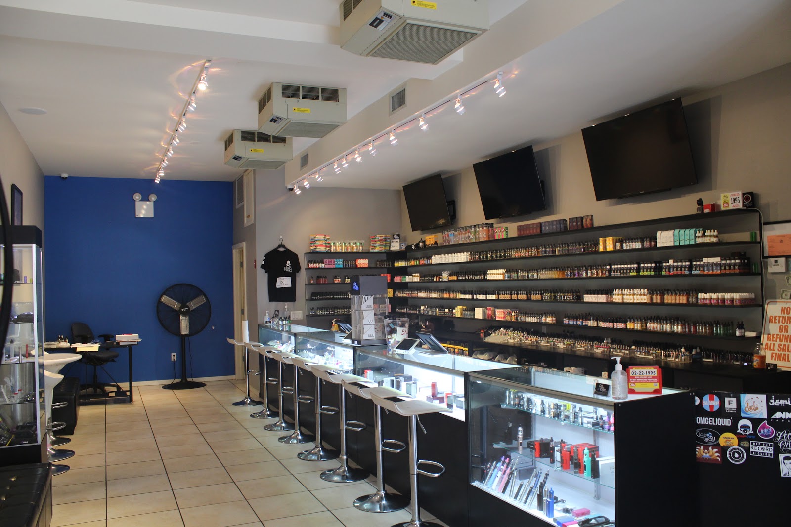 Photo of City Vape in Queens City, New York, United States - 9 Picture of Point of interest, Establishment, Store