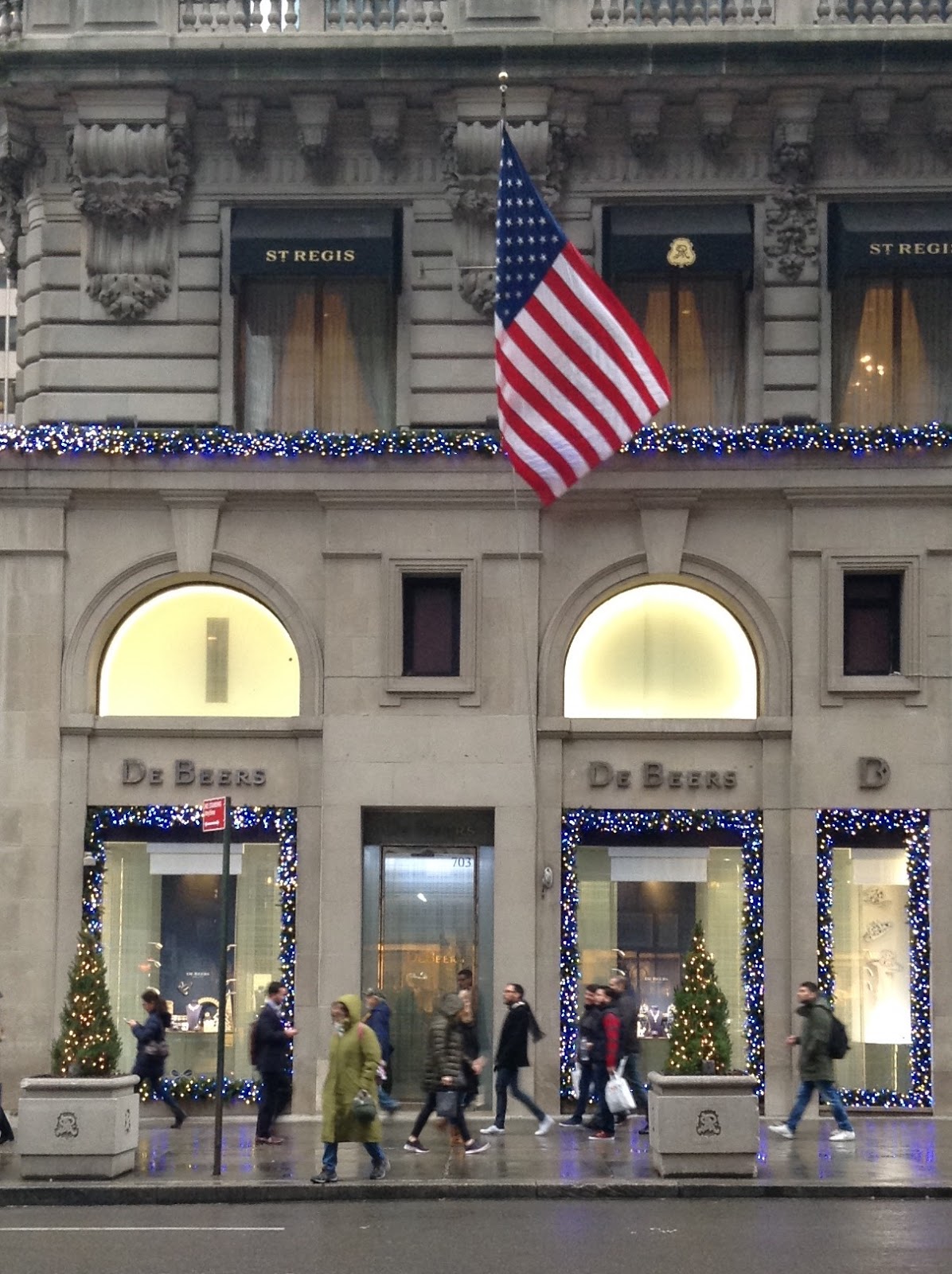 Photo of De Beers Diamond Jewellers in New York City, New York, United States - 4 Picture of Point of interest, Establishment, Store, Jewelry store