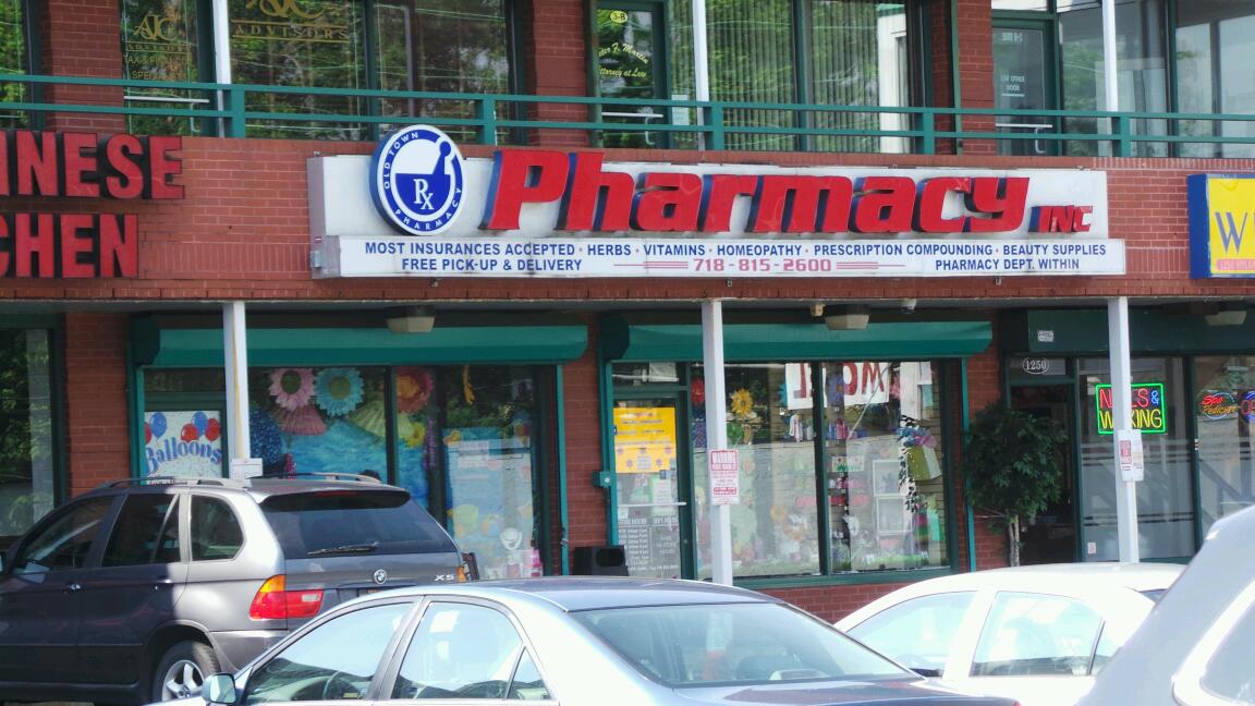 Photo of Old Town Pharmacy in Staten Island City, New York, United States - 1 Picture of Point of interest, Establishment, Store, Health, Pharmacy