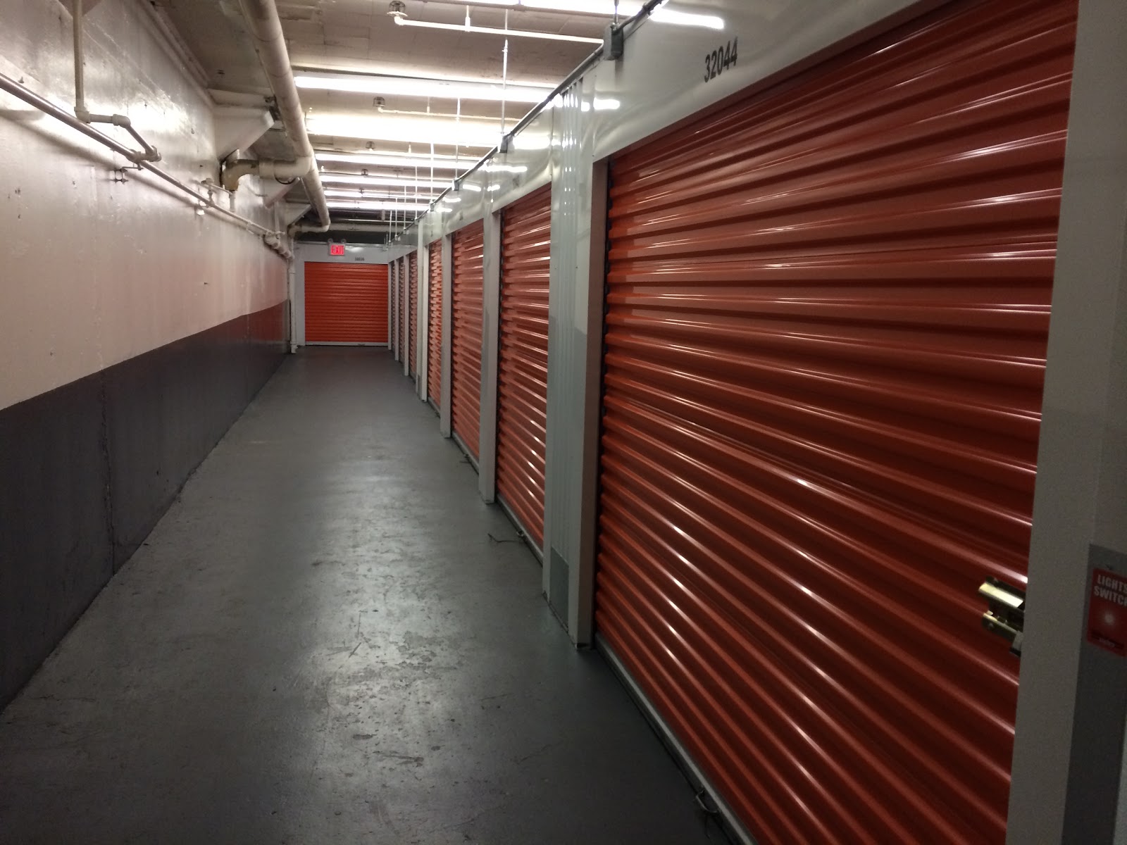 Photo of Tuck-It-Away Self-Storage in Bronx City, New York, United States - 5 Picture of Point of interest, Establishment, Store, Moving company, Storage