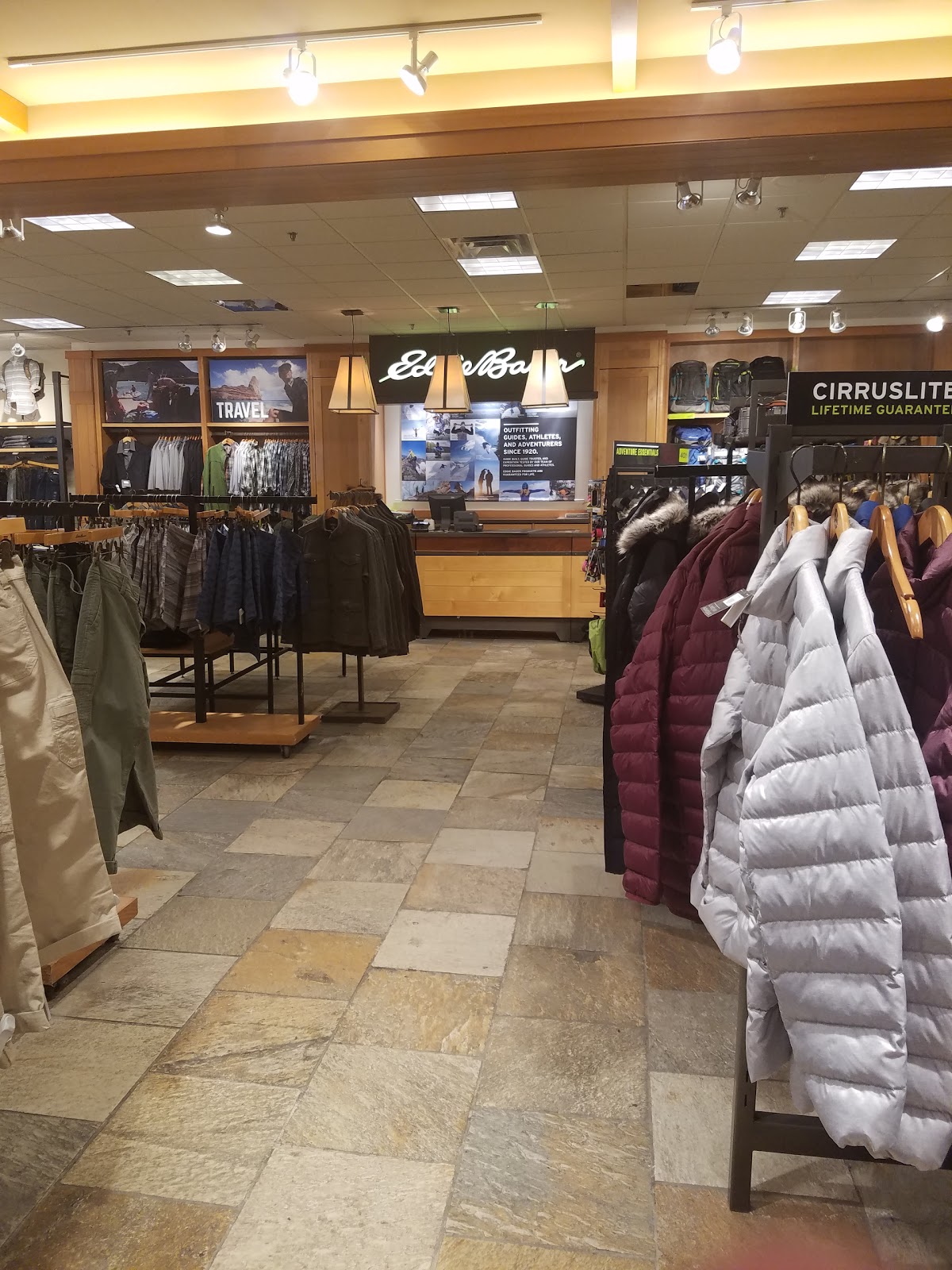 Photo of Eddie Bauer in Queens City, New York, United States - 1 Picture of Point of interest, Establishment, Store, Home goods store, Clothing store, Shoe store