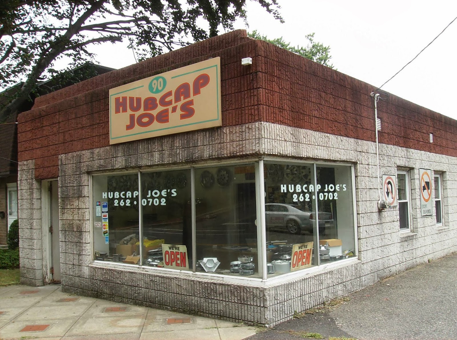 Photo of Hubcap Joe in Oradell City, New Jersey, United States - 1 Picture of Point of interest, Establishment, Store, Car repair