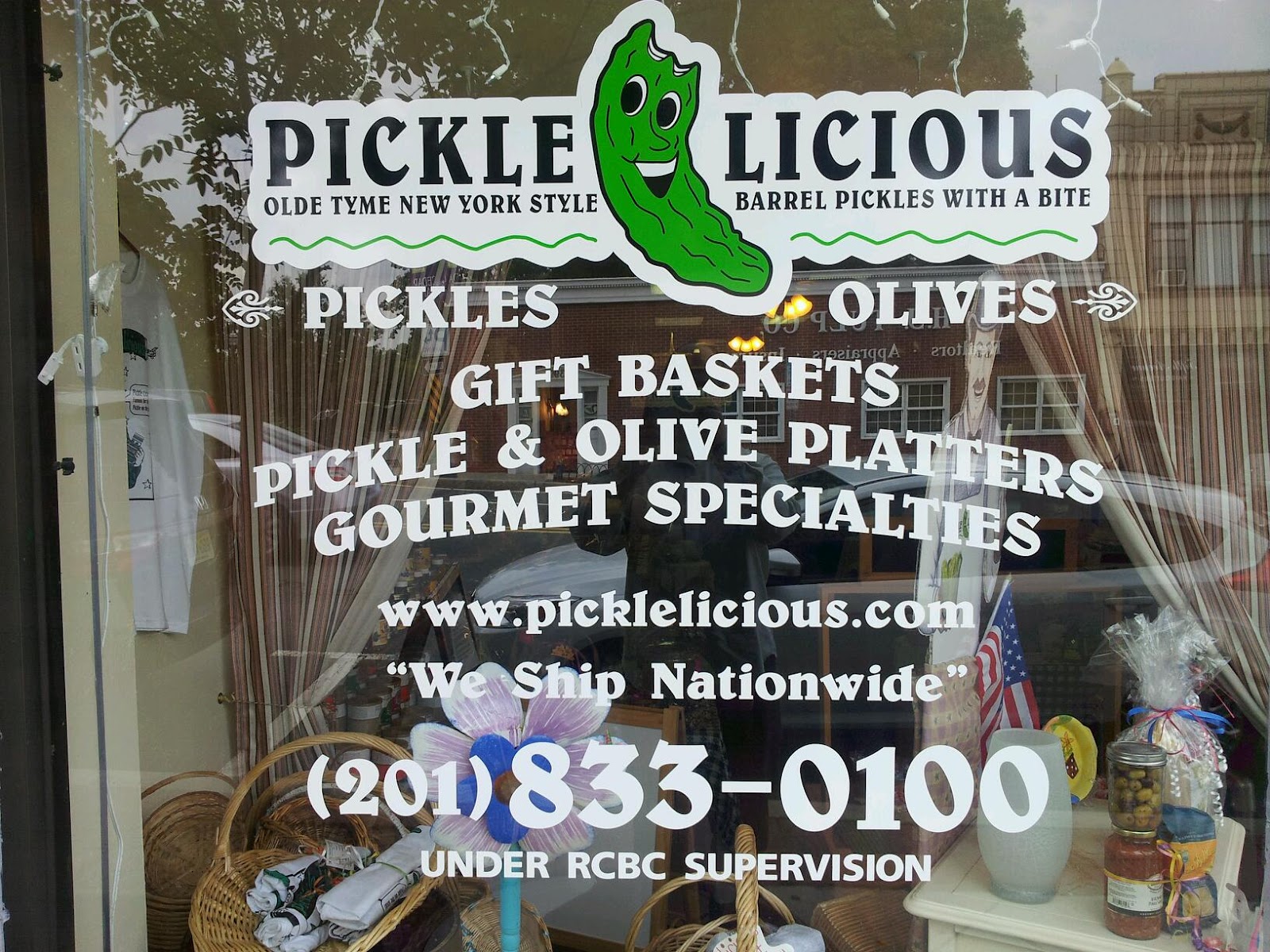 Photo of Pickle Licious, Inc. in Teaneck City, New Jersey, United States - 4 Picture of Food, Point of interest, Establishment, Store, Grocery or supermarket