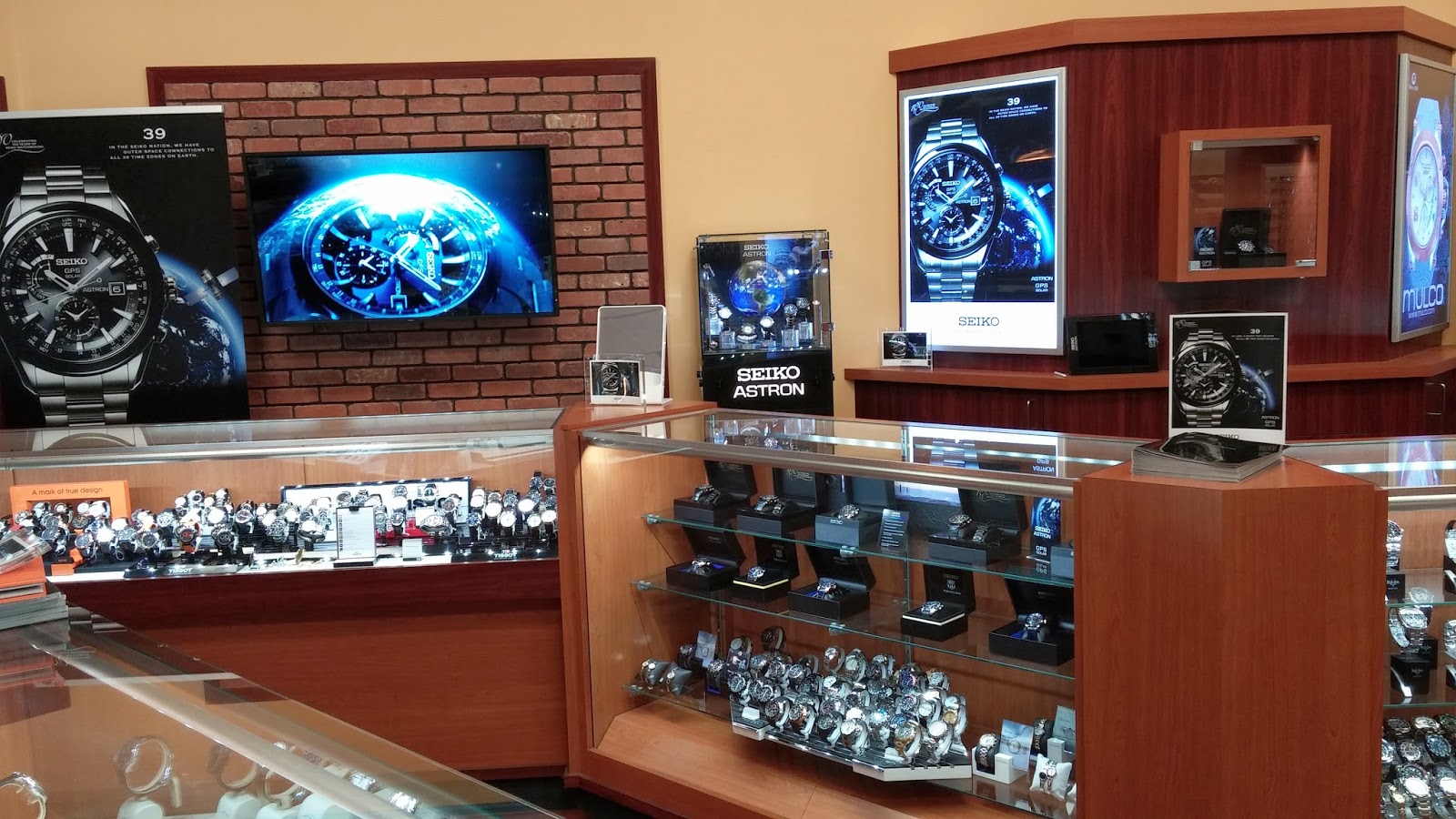 Photo of Clifton Jewelers in Clifton City, New Jersey, United States - 2 Picture of Point of interest, Establishment, Store, Jewelry store