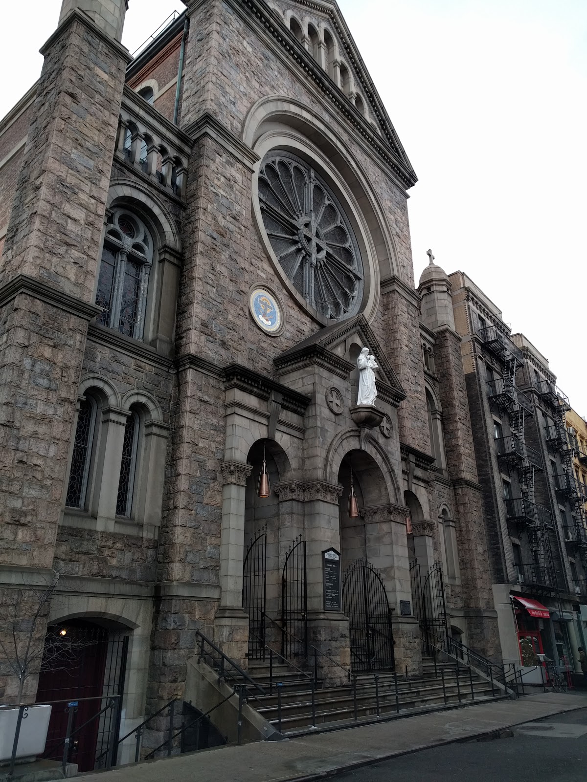 Photo of Shrine Church of St Anthony of Padua in New York City, New York, United States - 2 Picture of Point of interest, Establishment, Church, Place of worship
