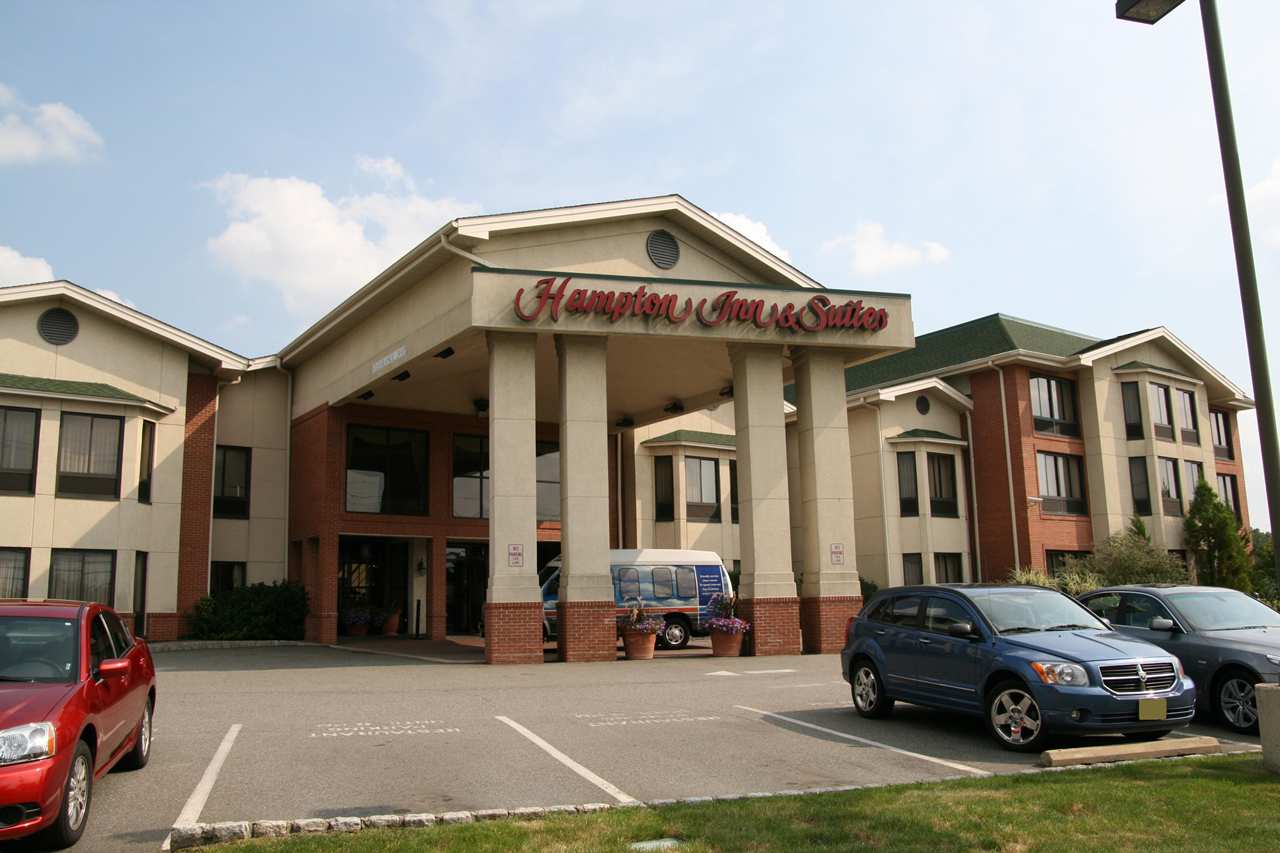 Photo of Hampton Inn & Suites Fairfield in Fairfield City, New Jersey, United States - 1 Picture of Point of interest, Establishment, Lodging