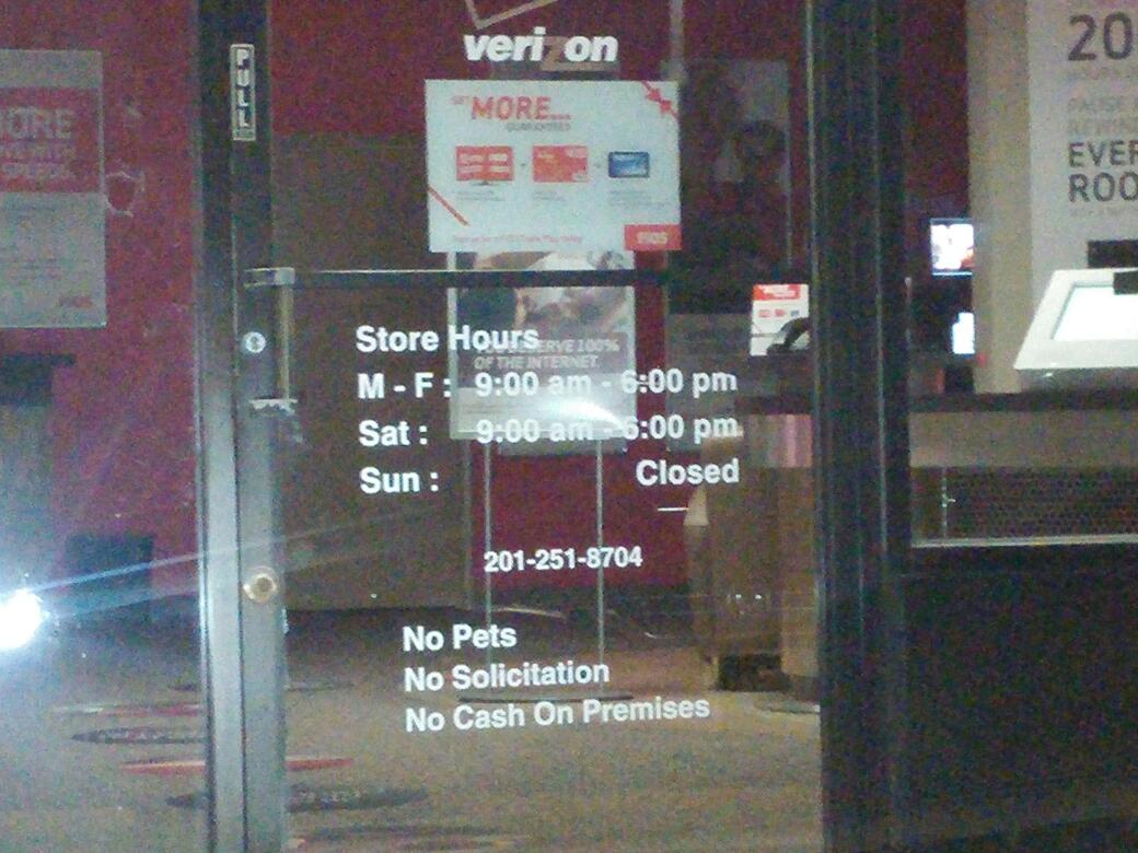 Photo of Verizon FiOS Store in Paramus City, New Jersey, United States - 1 Picture of Point of interest, Establishment