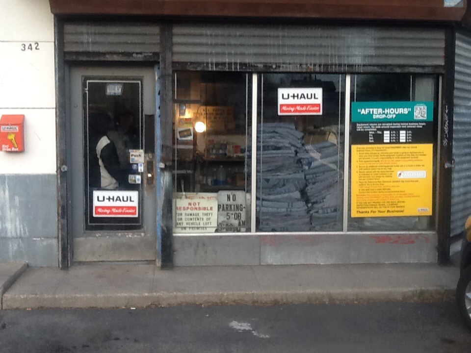 Photo of U-Haul Neighborhood Dealer in Jersey City, New Jersey, United States - 2 Picture of Point of interest, Establishment