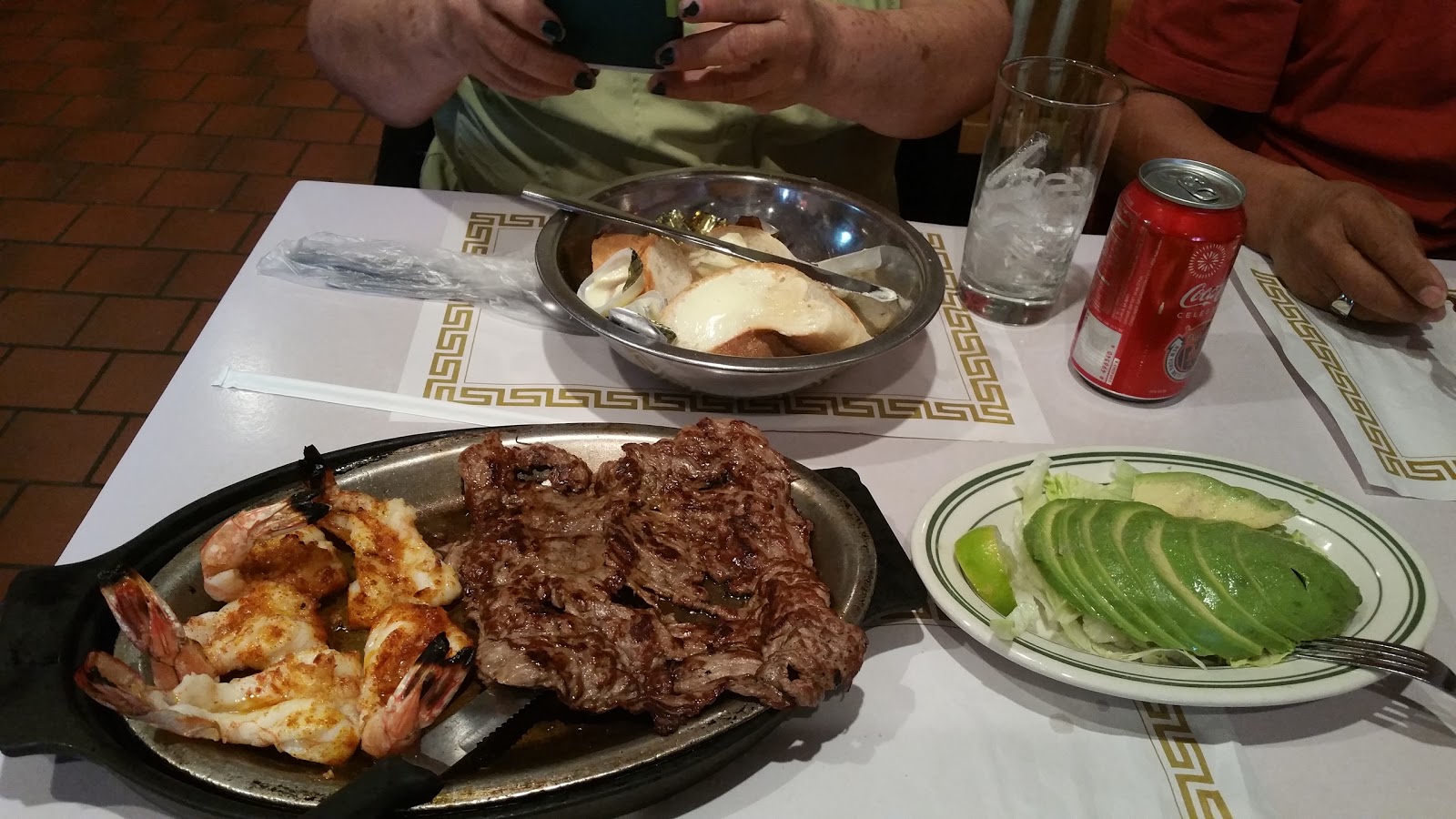 Photo of El Pabellon De Oro in Bronx City, New York, United States - 2 Picture of Restaurant, Food, Point of interest, Establishment