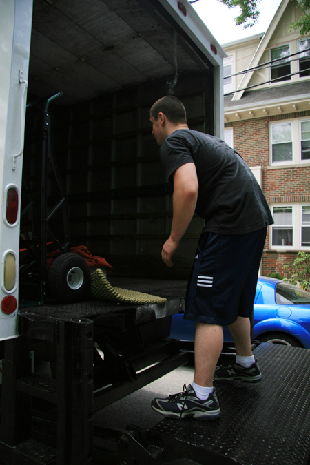 Photo of Oscar's Moving Company in Floral Park City, New York, United States - 1 Picture of Point of interest, Establishment, Moving company, Storage