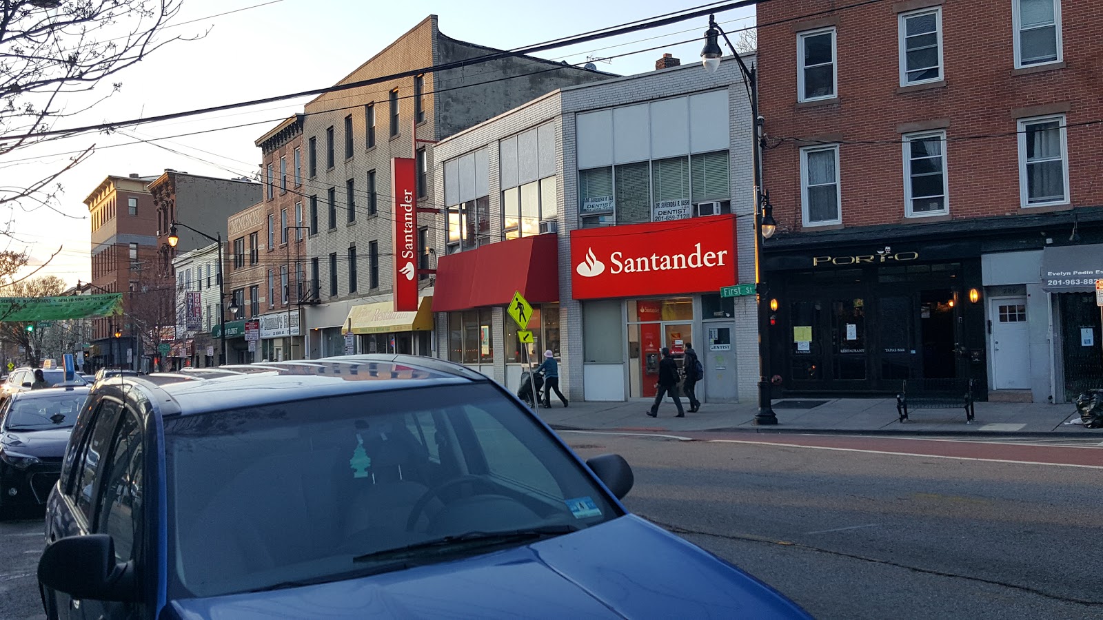 Photo of Santander Bank in Jersey City, New Jersey, United States - 1 Picture of Point of interest, Establishment, Finance, Atm, Bank