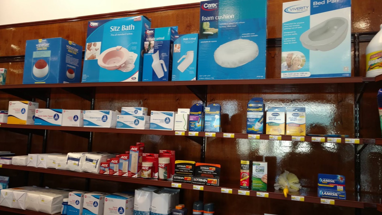 Photo of TWIN PARKS PHARMACY AND SURGICALS in Garden City Park, New York, United States - 6 Picture of Point of interest, Establishment, Store, Health, Pharmacy