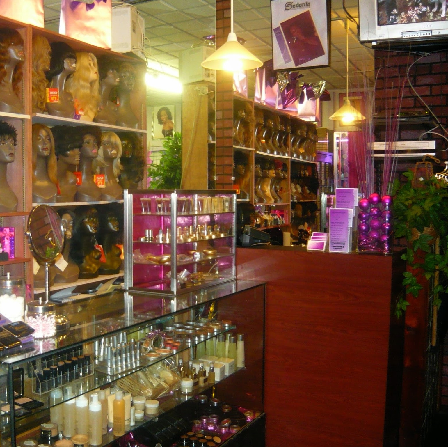 Photo of Croom Boutique Salon & Spa in Bronx City, New York, United States - 1 Picture of Point of interest, Establishment, Health, Beauty salon