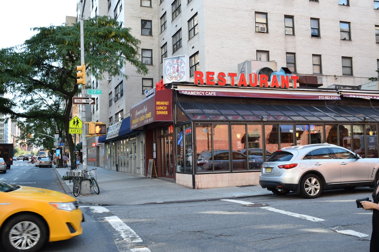 Photo of Gramercy Cafe in New York City, New York, United States - 4 Picture of Restaurant, Food, Point of interest, Establishment