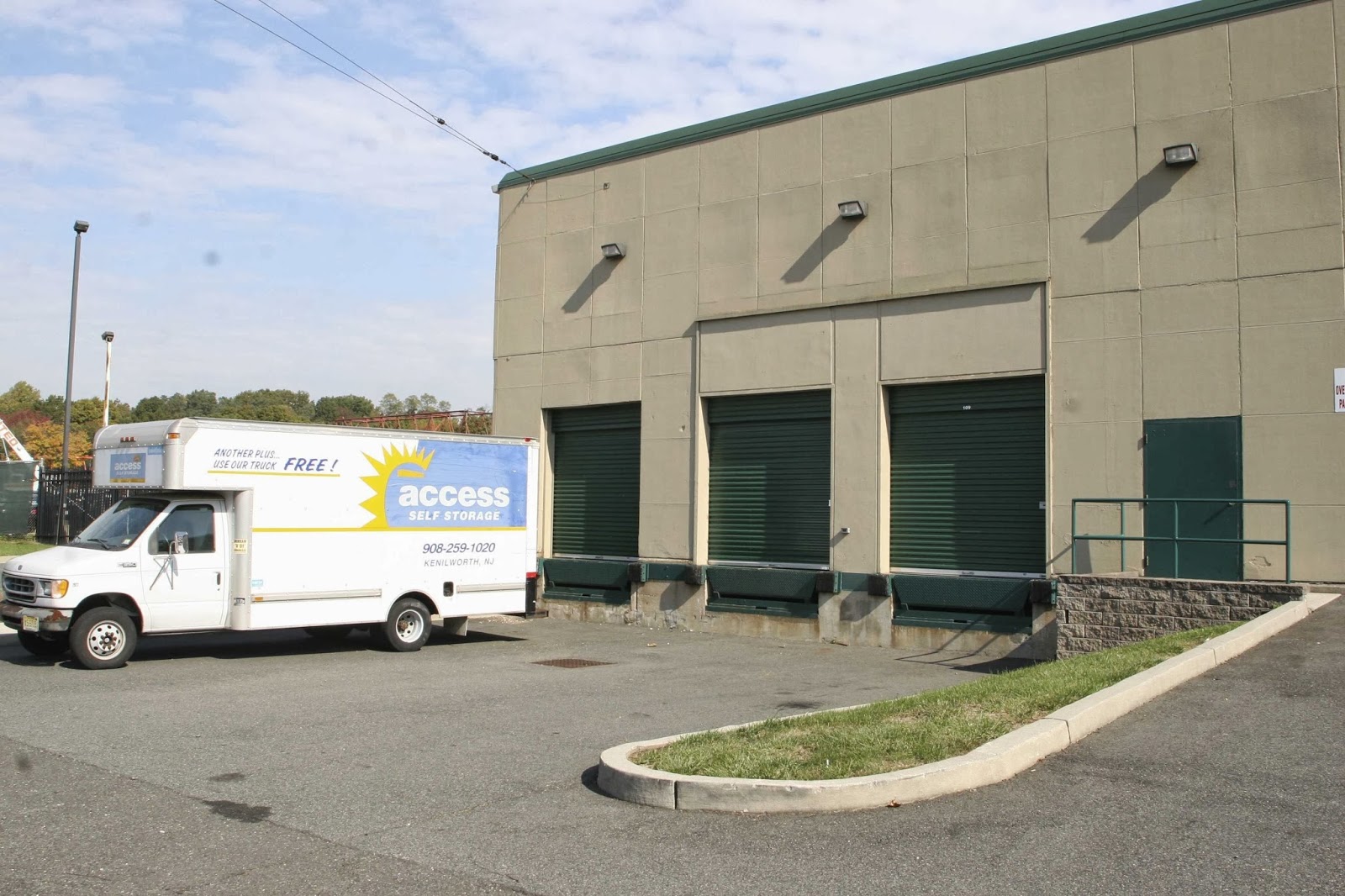 Photo of Access Self Storage in Kenilworth City, New Jersey, United States - 6 Picture of Point of interest, Establishment, Moving company, Storage