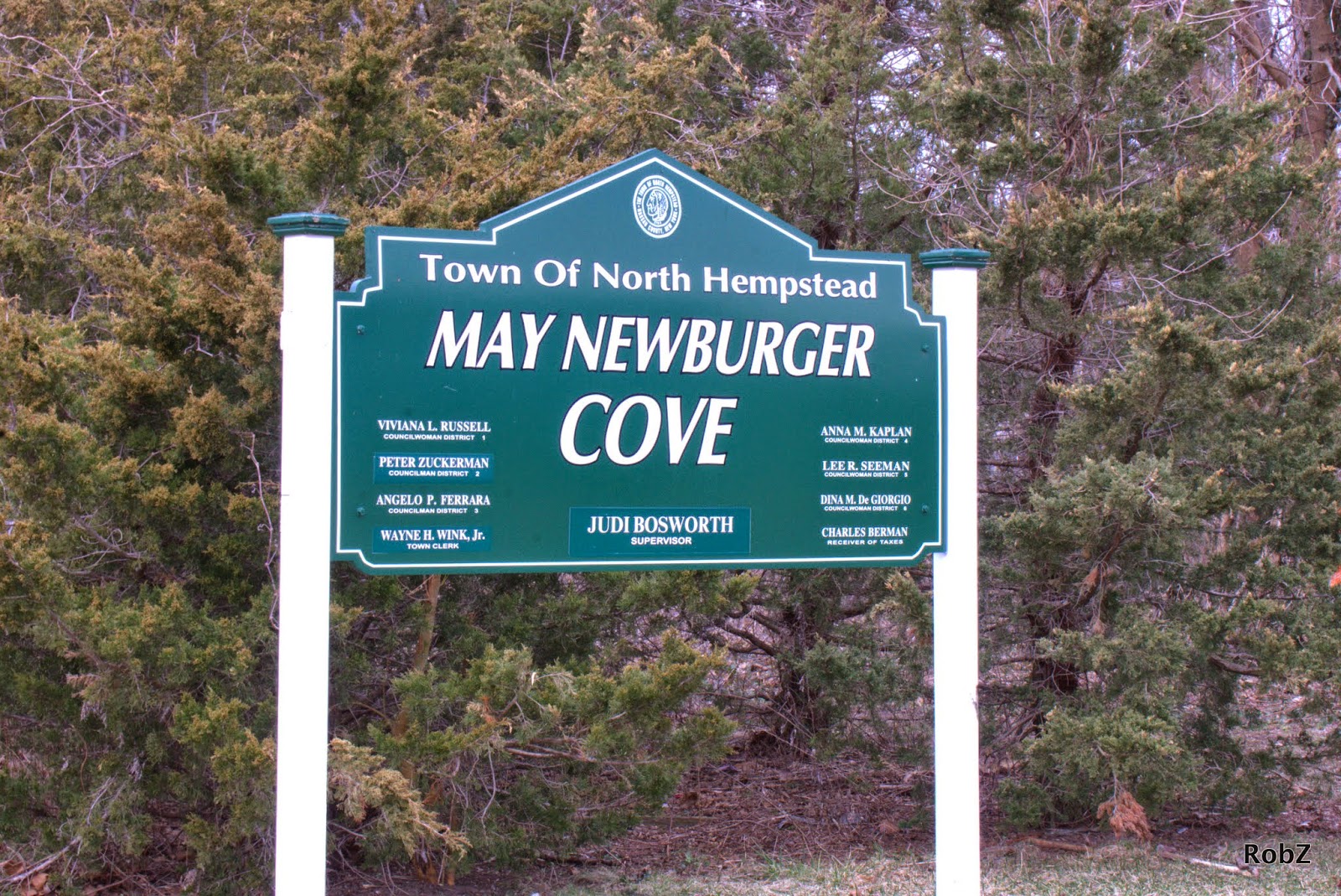 Photo of May Newburger Cove in Port Washington City, New York, United States - 2 Picture of Point of interest, Establishment, Park