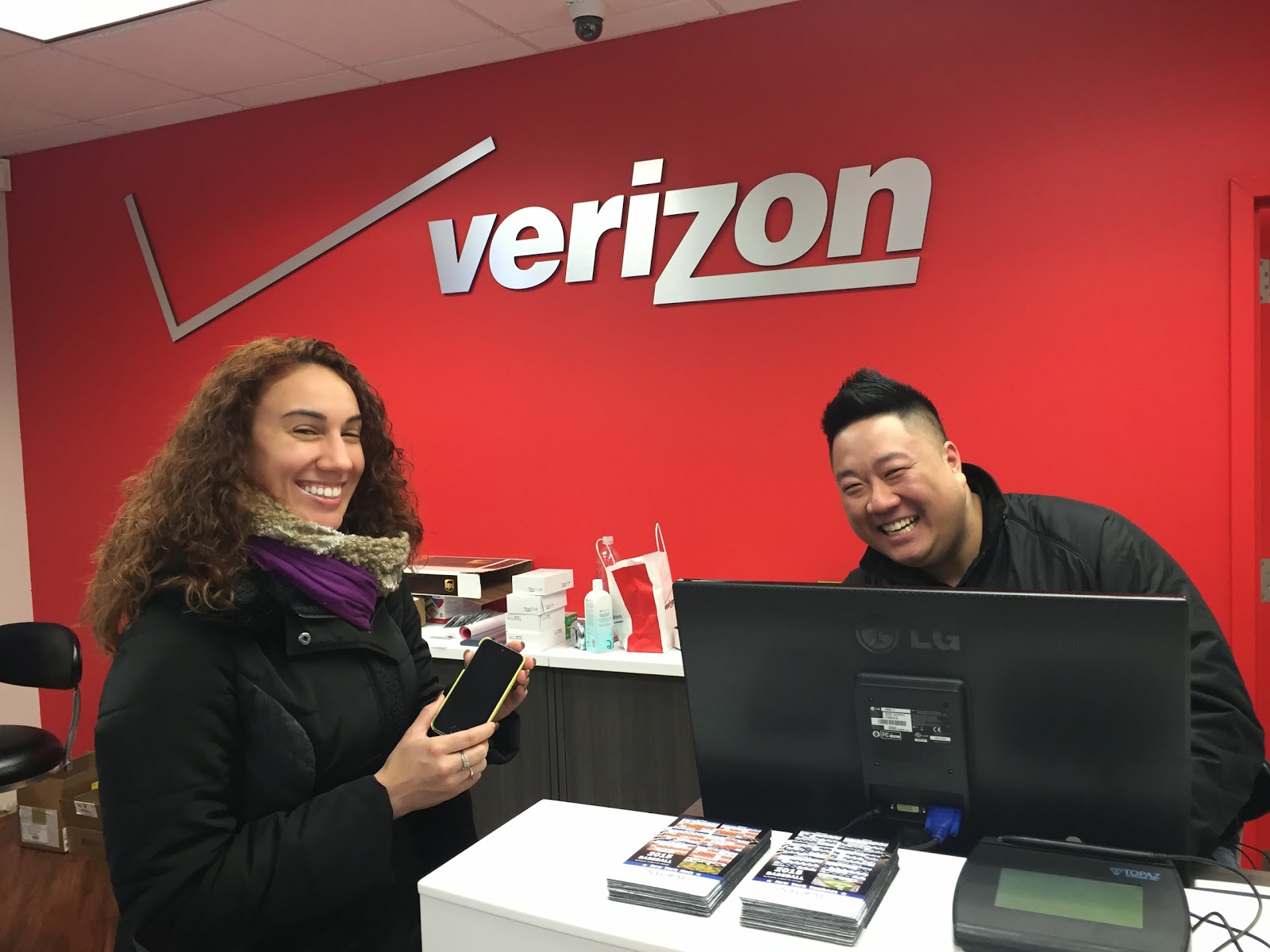 Photo of Nycom Wireless Verizon Retailer in Queens City, New York, United States - 3 Picture of Point of interest, Establishment, Store, Electronics store