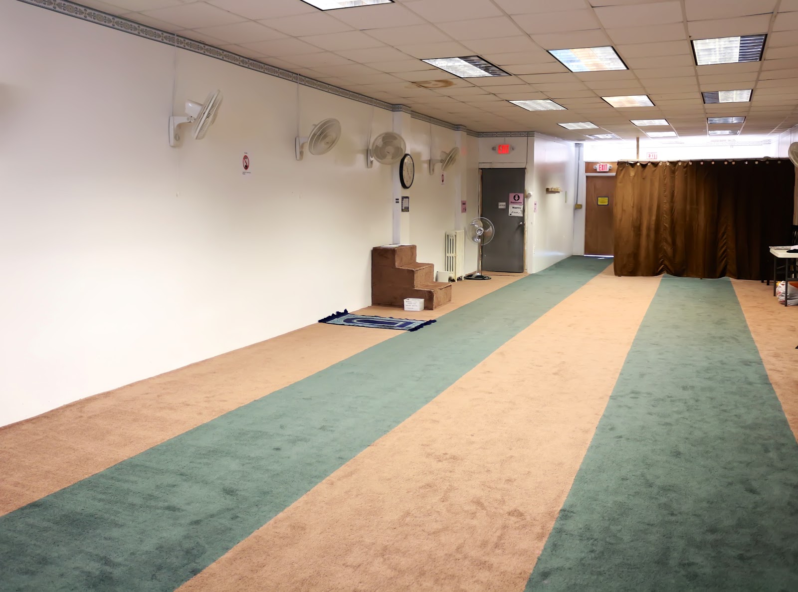 Photo of Muslim Community Center of Richmond Hill Masjid Baitul Gaffar in Queens City, New York, United States - 2 Picture of Point of interest, Establishment, Place of worship, Mosque