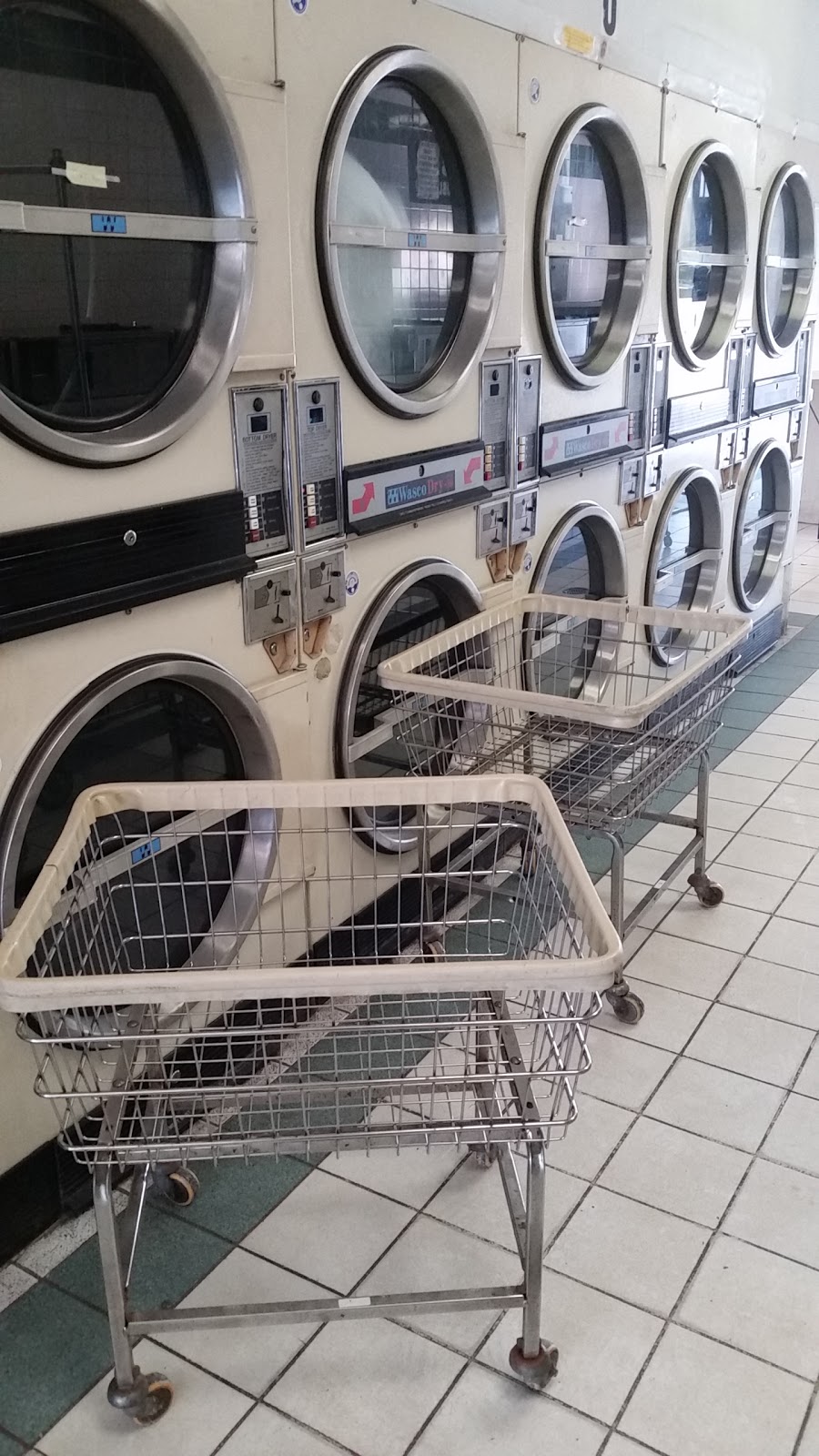 Photo of Modern Launderette in Teaneck City, New Jersey, United States - 2 Picture of Point of interest, Establishment, Laundry