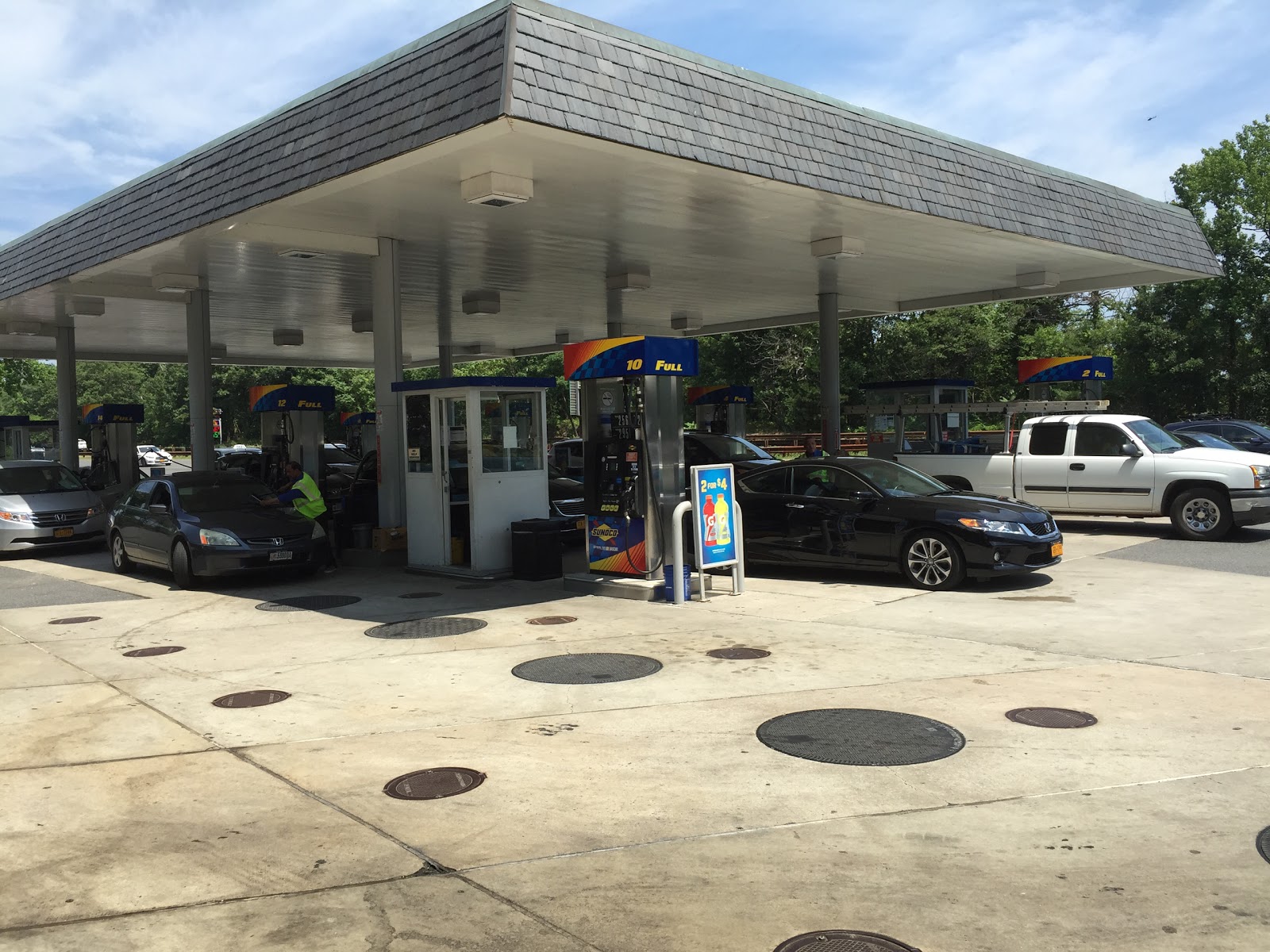 Photo of Sunoco Gas Station in Englewood Cliffs City, New Jersey, United States - 1 Picture of Point of interest, Establishment, Gas station