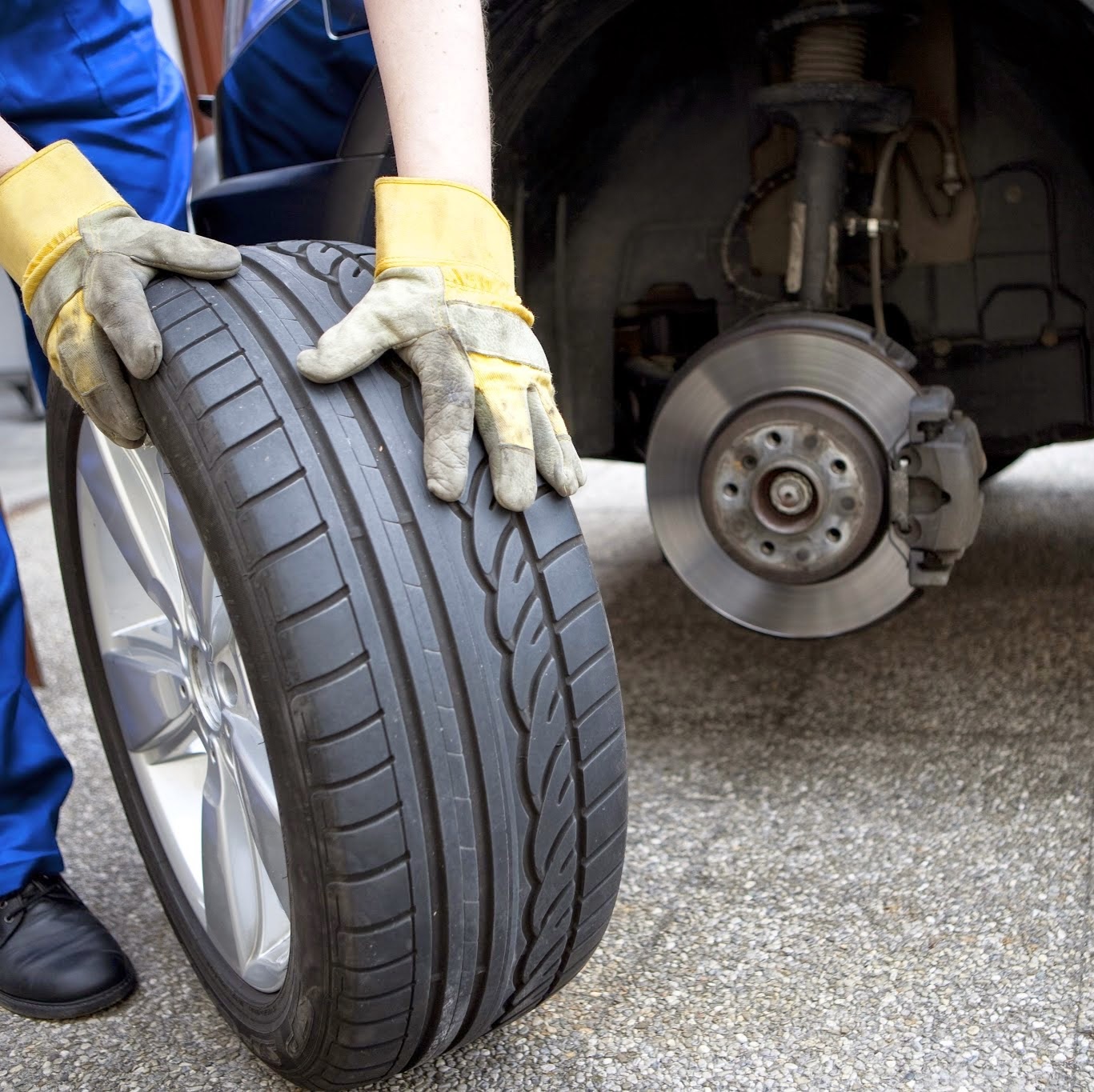 Photo of Klinger Tire & Auto Service in Jersey City, New Jersey, United States - 5 Picture of Point of interest, Establishment, Store, Car repair