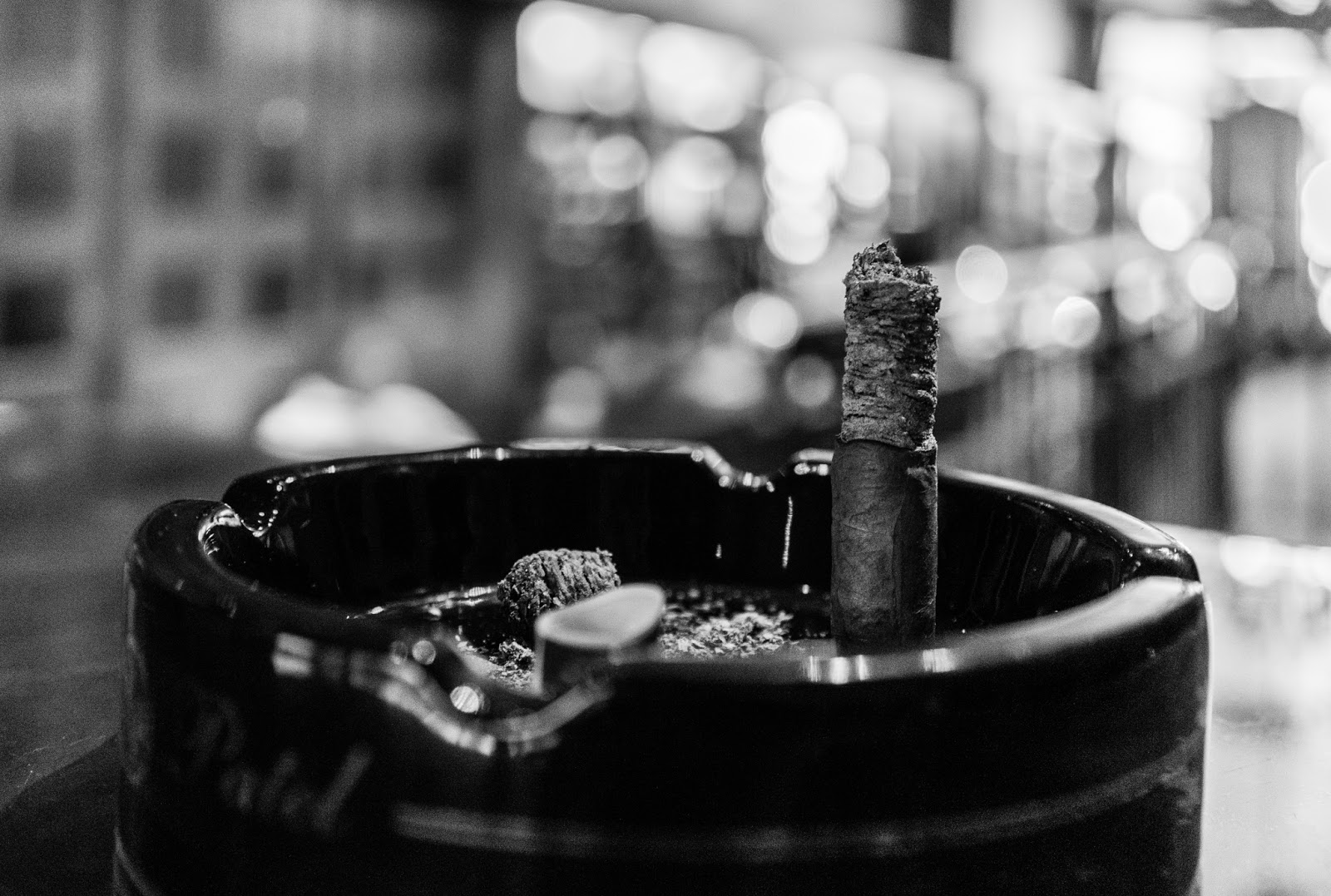 Photo of Casa de Montecristo by Cigar Inn in New York City, New York, United States - 10 Picture of Point of interest, Establishment, Store, Bar, Night club