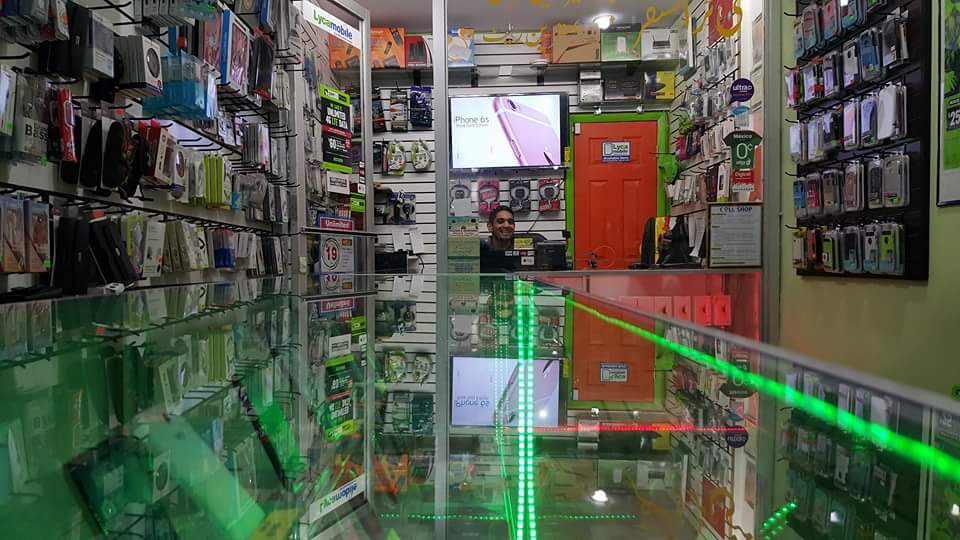 Photo of CELL FONE SHOP INC in Kings County City, New York, United States - 3 Picture of Point of interest, Establishment, Store