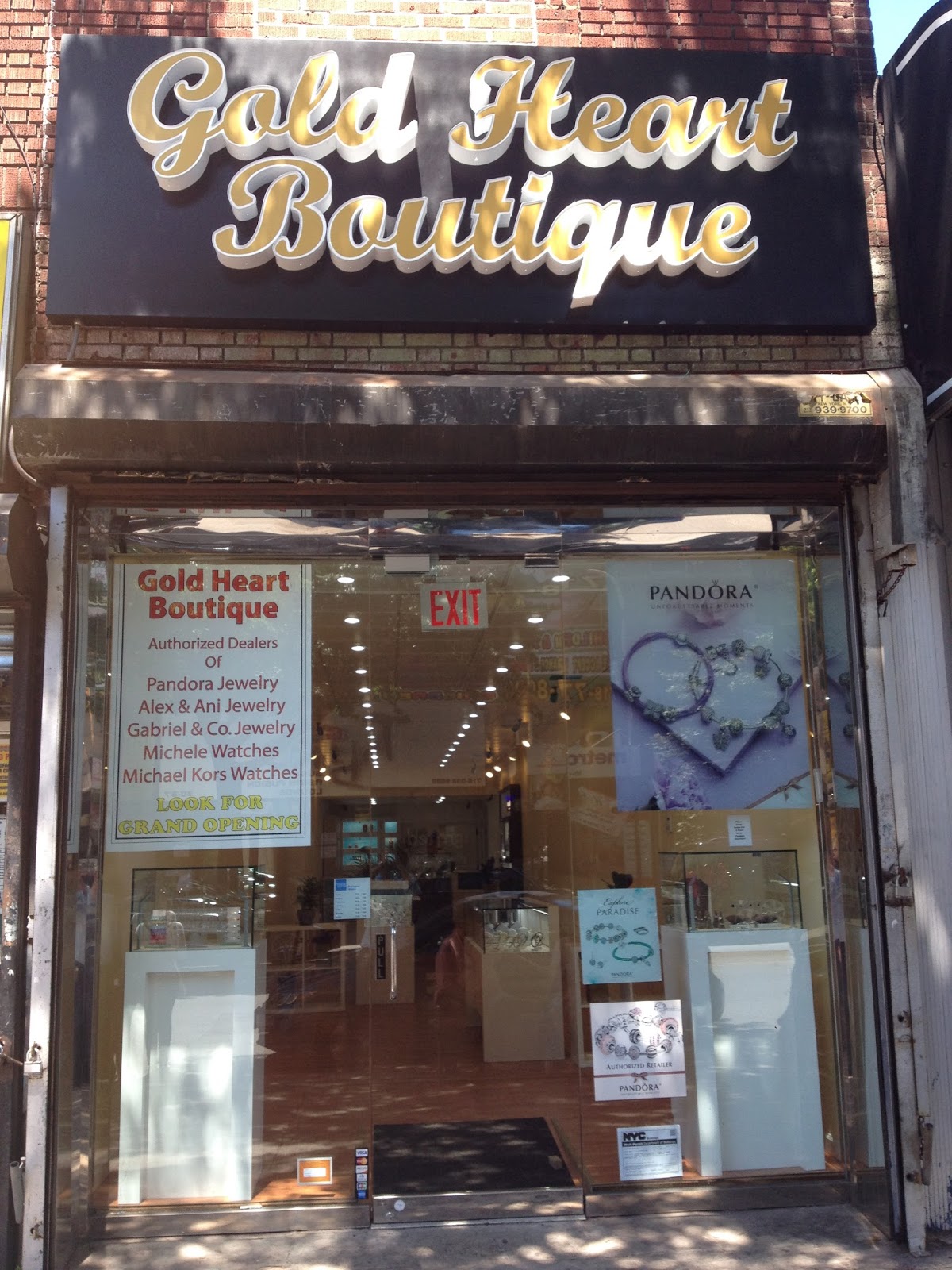 Photo of Gold Heart Boutique in Queens City, New York, United States - 4 Picture of Point of interest, Establishment, Store, Jewelry store