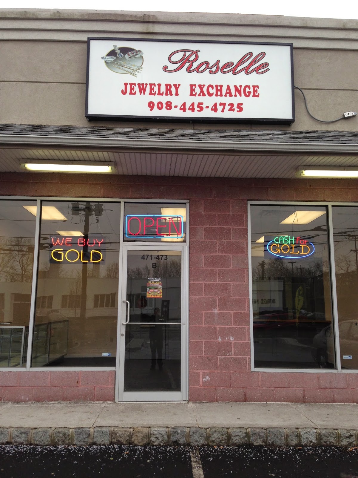Photo of The Roselle Jewelry Exchange in Roselle City, New Jersey, United States - 1 Picture of Point of interest, Establishment, Finance, Store, Jewelry store