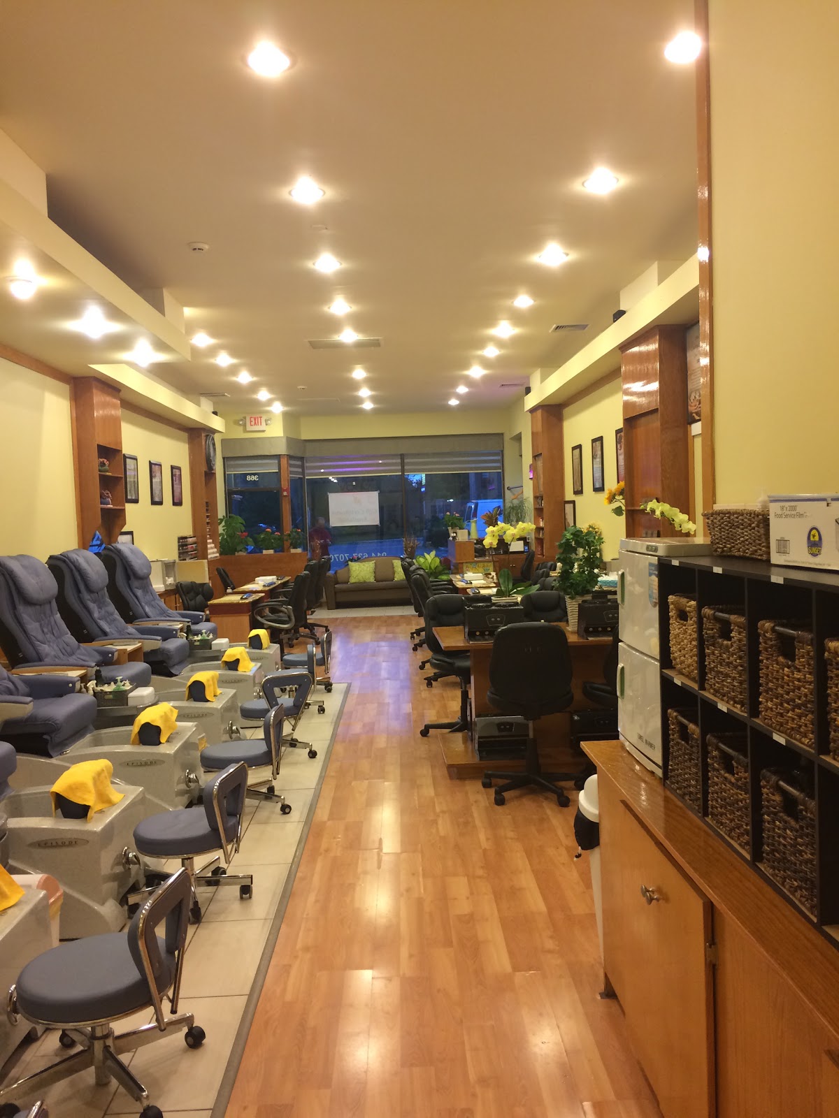 Photo of Blooming Nail&Spa at New Rochelle in New Rochelle City, New York, United States - 2 Picture of Point of interest, Establishment, Beauty salon, Hair care