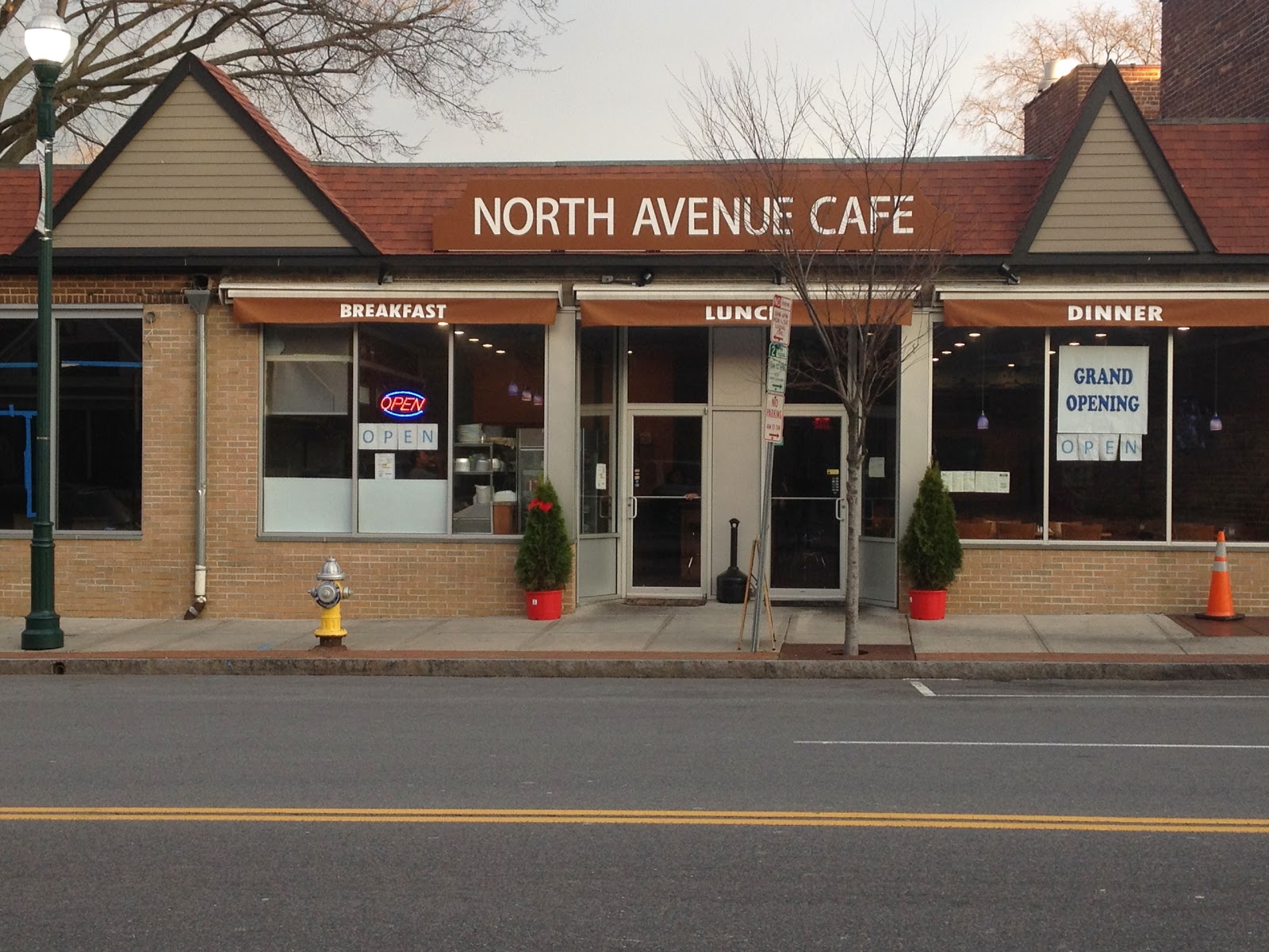 Photo of North Avenue Cafe in New Rochelle City, New York, United States - 2 Picture of Restaurant, Food, Point of interest, Establishment, Meal delivery