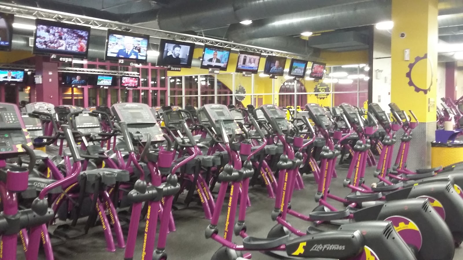 Photo of Planet Fitness - New Rochelle, NY in New Rochelle City, New York, United States - 2 Picture of Point of interest, Establishment, Health, Gym