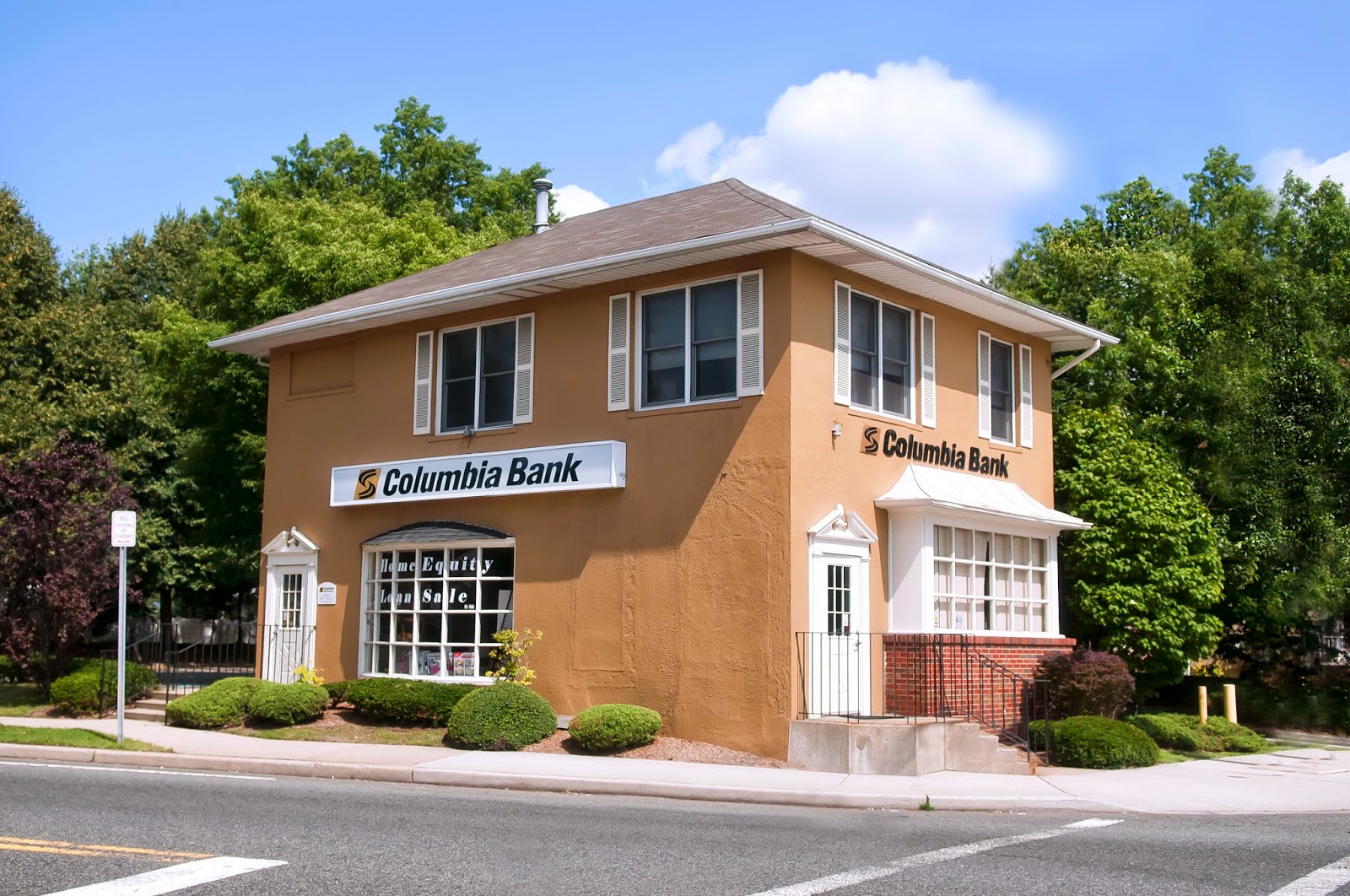 Photo of Columbia Bank in Paramus City, New Jersey, United States - 1 Picture of Point of interest, Establishment, Finance, Atm, Bank