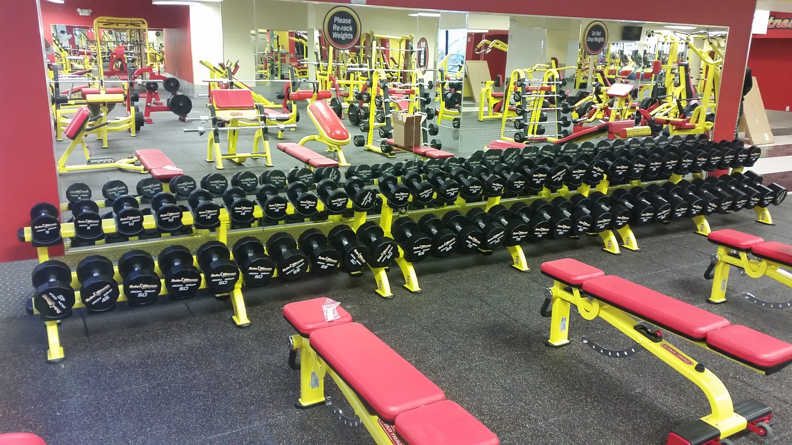 Photo of Retro Fitness in Kings County City, New York, United States - 2 Picture of Point of interest, Establishment, Health, Gym