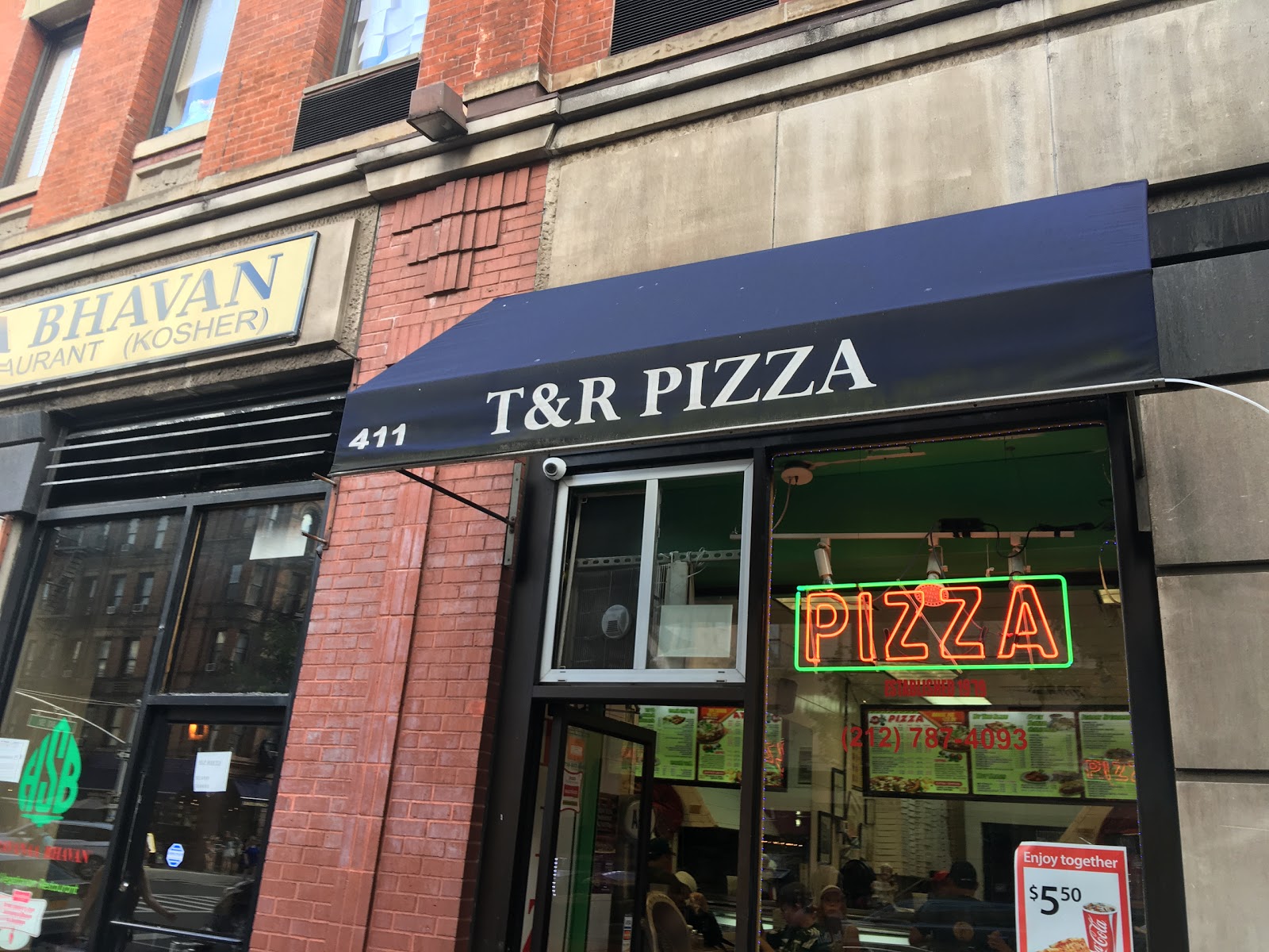 Photo of T & R Pizza in New York City, New York, United States - 1 Picture of Restaurant, Food, Point of interest, Establishment