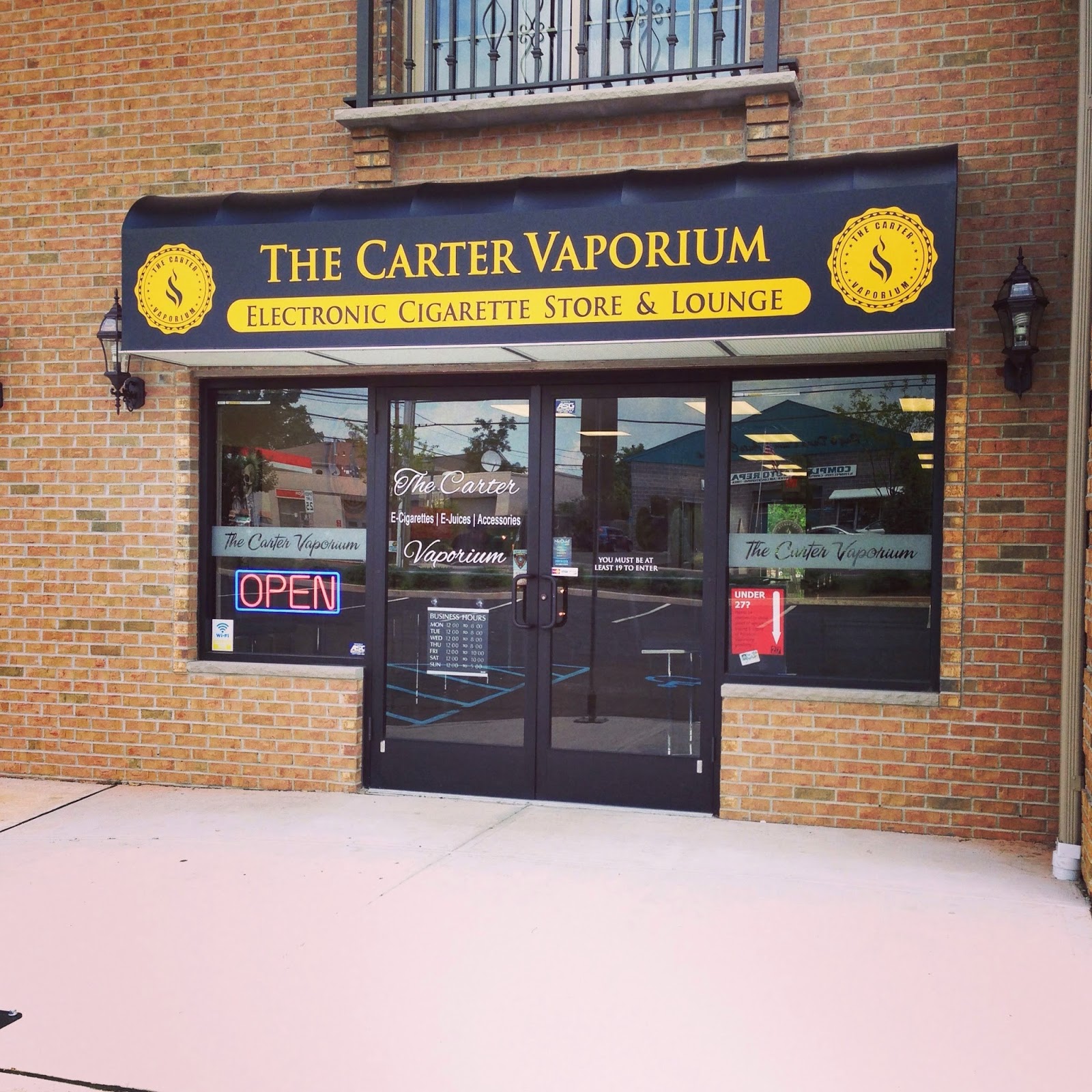 Photo of The Carter Vaporium in Colonia City, New Jersey, United States - 2 Picture of Point of interest, Establishment, Store, Bar, Night club, Electronics store