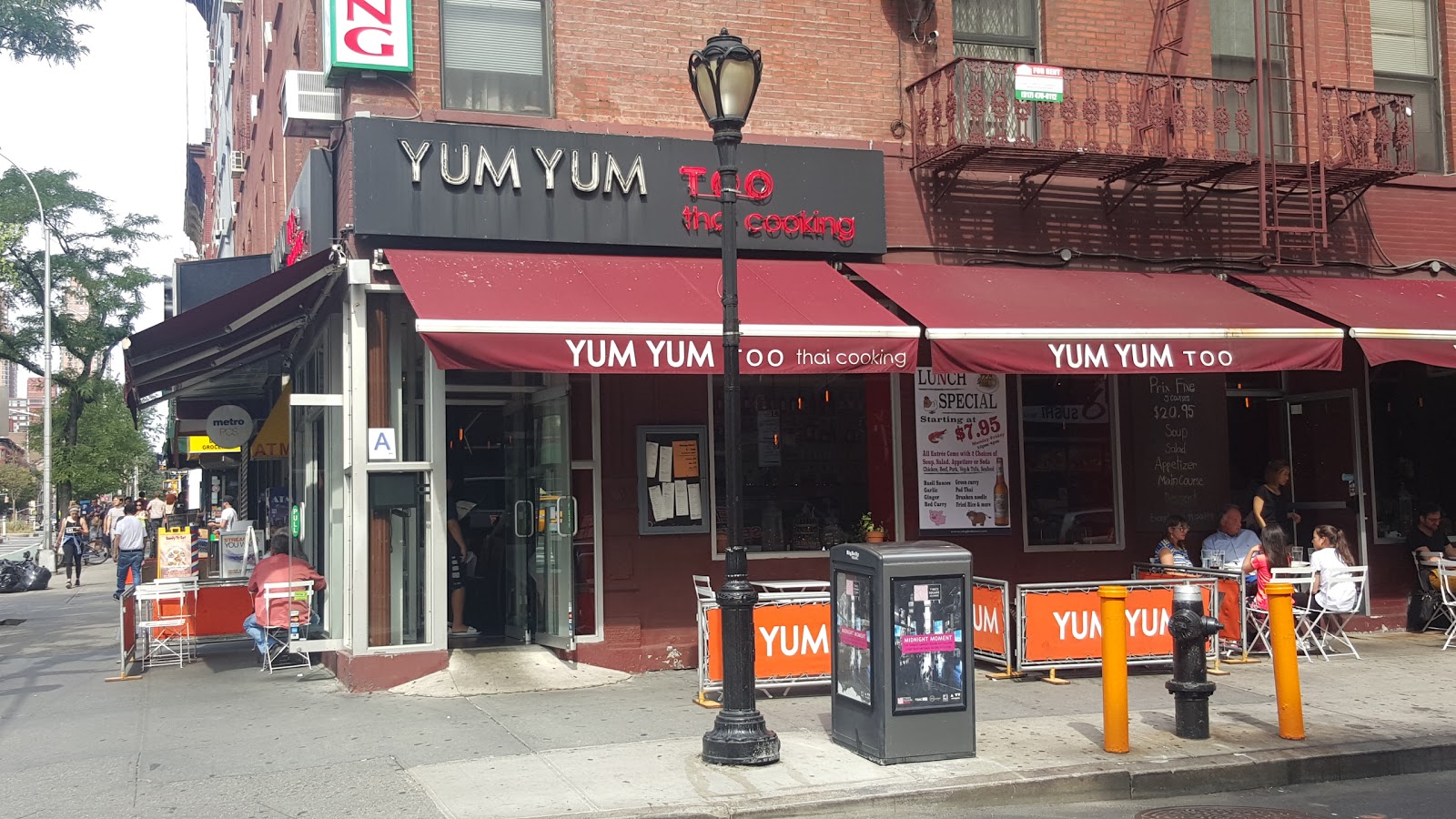 Photo of Yum Yum Too in New York City, New York, United States - 1 Picture of Restaurant, Food, Point of interest, Establishment, Bar