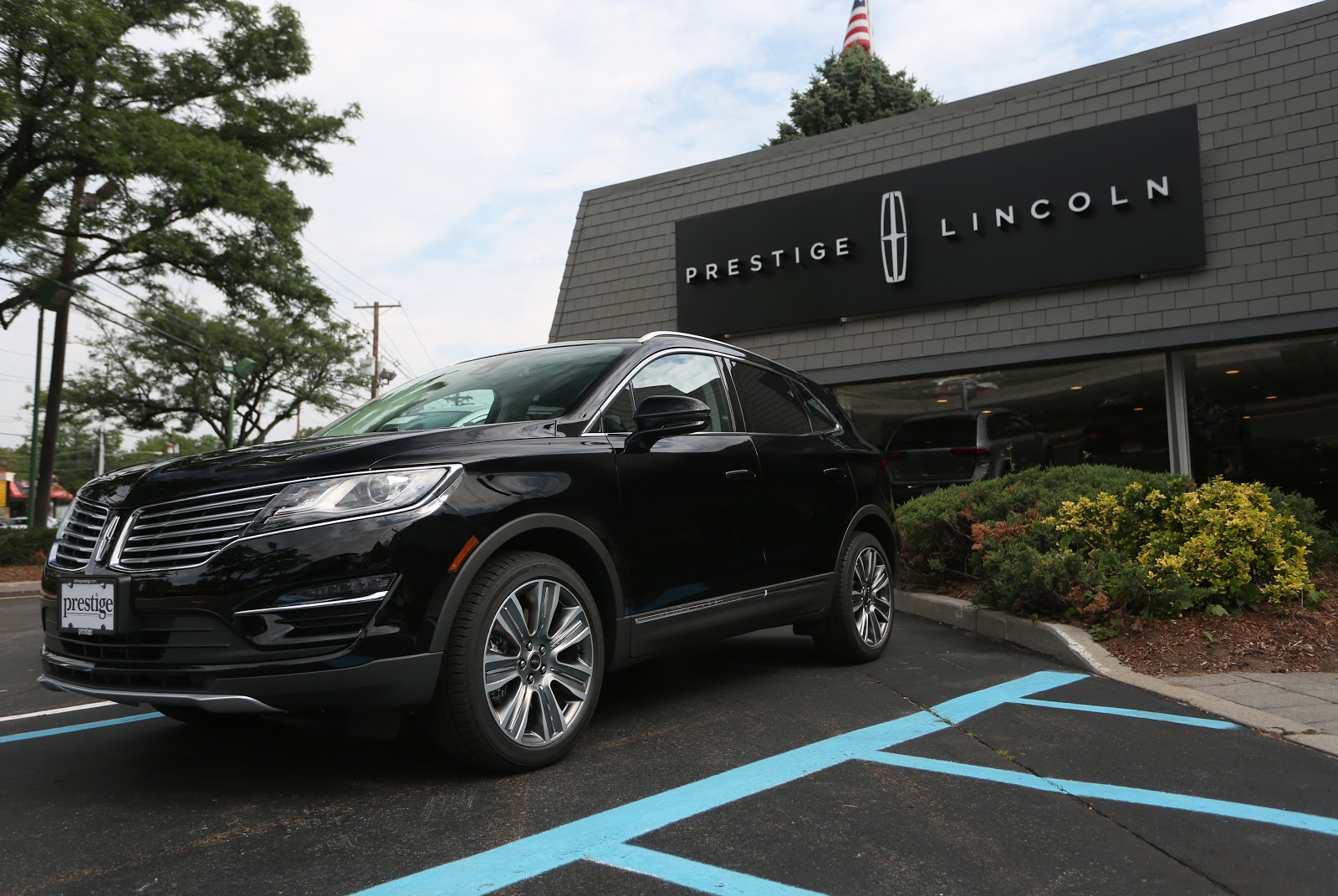 Photo of Prestige Lincoln in Paramus City, New Jersey, United States - 4 Picture of Point of interest, Establishment, Car dealer, Store