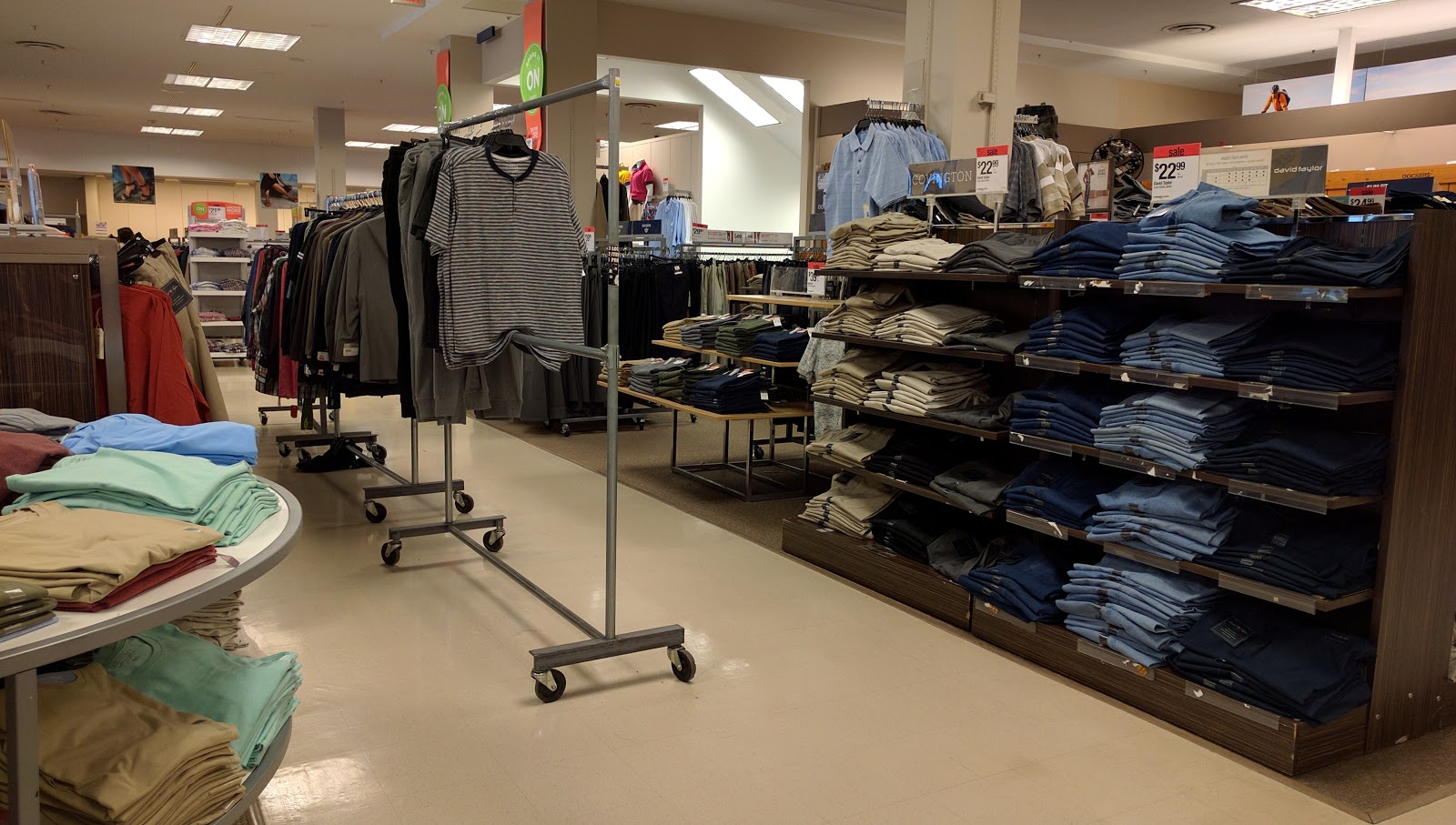 Photo of Sears in New Hyde Park City, New York, United States - 2 Picture of Point of interest, Establishment, Store, Jewelry store, Home goods store, Clothing store, Electronics store, Furniture store, Shoe store, Department store