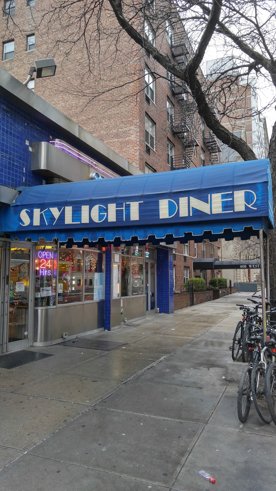 Photo of Skylight Diner in New York City, New York, United States - 9 Picture of Restaurant, Food, Point of interest, Establishment, Meal takeaway