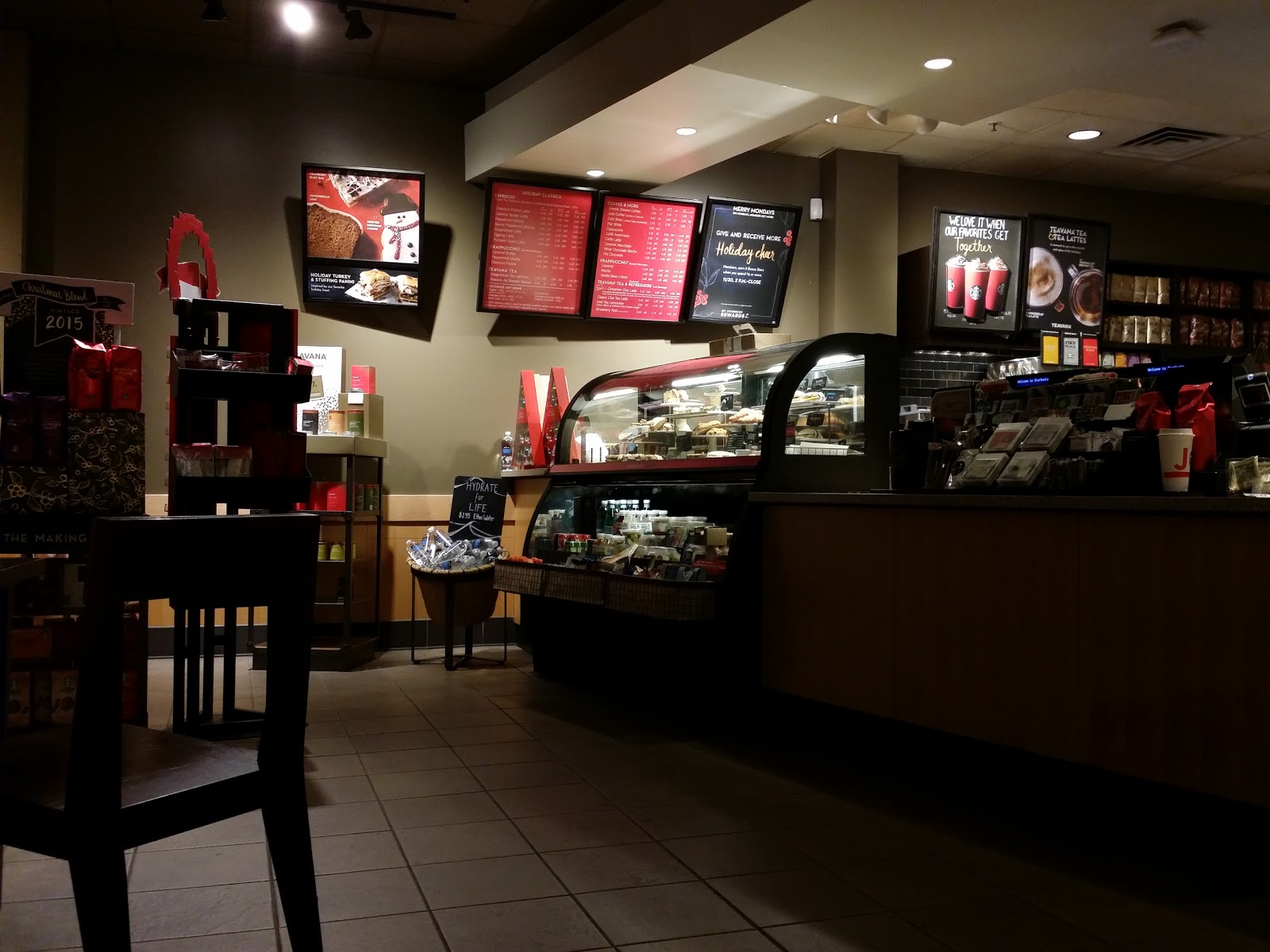 Photo of Starbucks in Little Neck City, New York, United States - 3 Picture of Food, Point of interest, Establishment, Store, Cafe