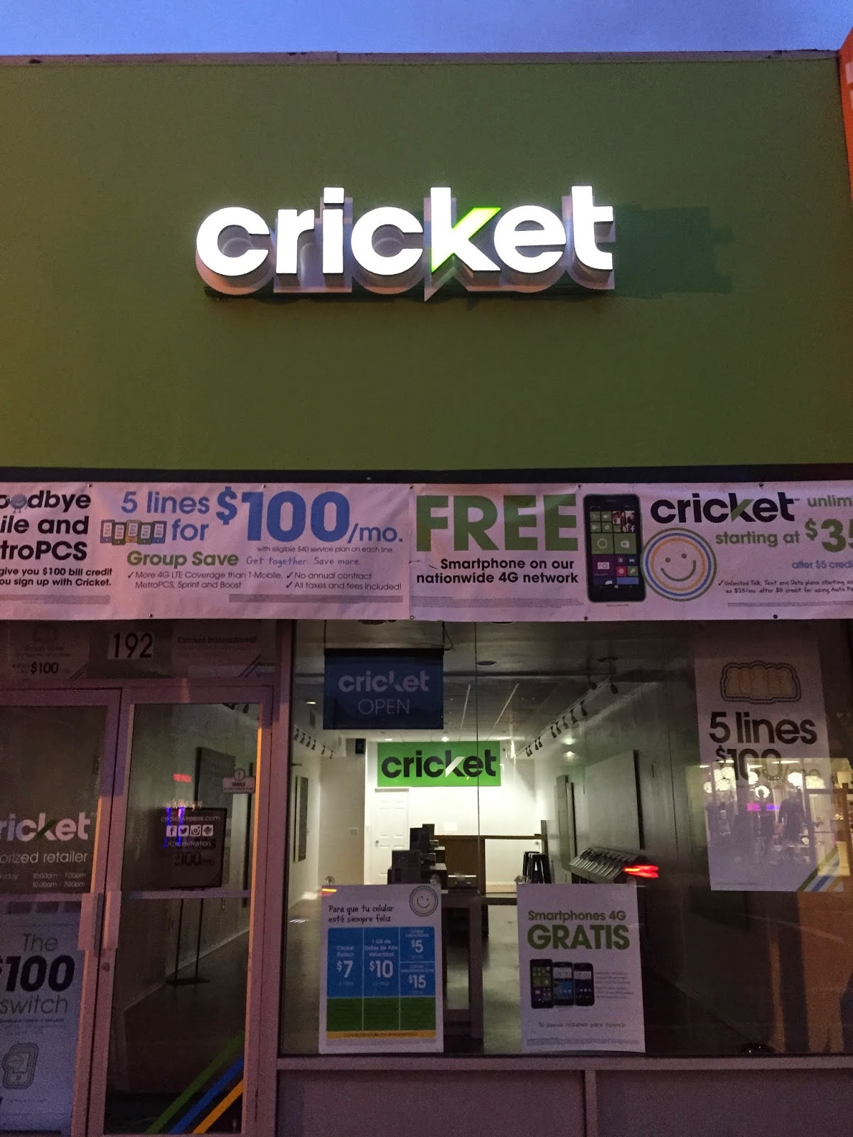 Photo of Cricket Wireless in Perth Amboy City, New Jersey, United States - 2 Picture of Point of interest, Establishment, Store
