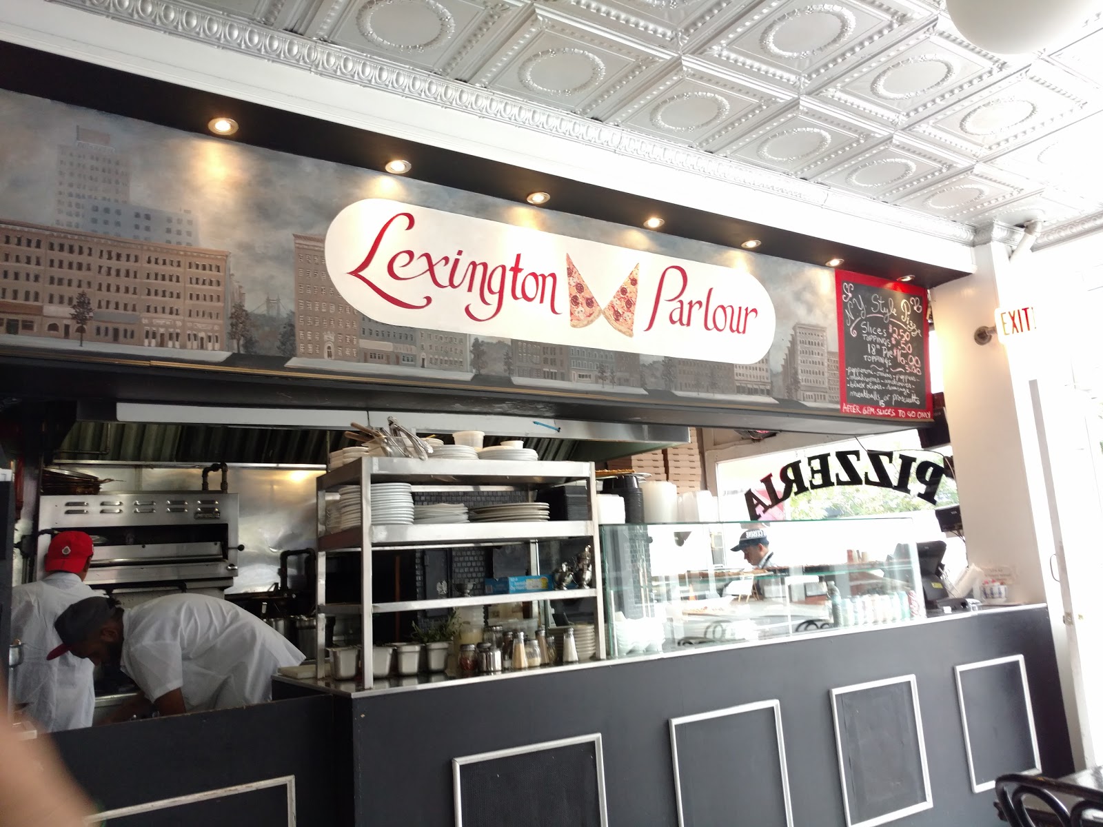 Photo of Lexington Pizza Parlour in New York City, New York, United States - 1 Picture of Restaurant, Food, Point of interest, Establishment, Bar