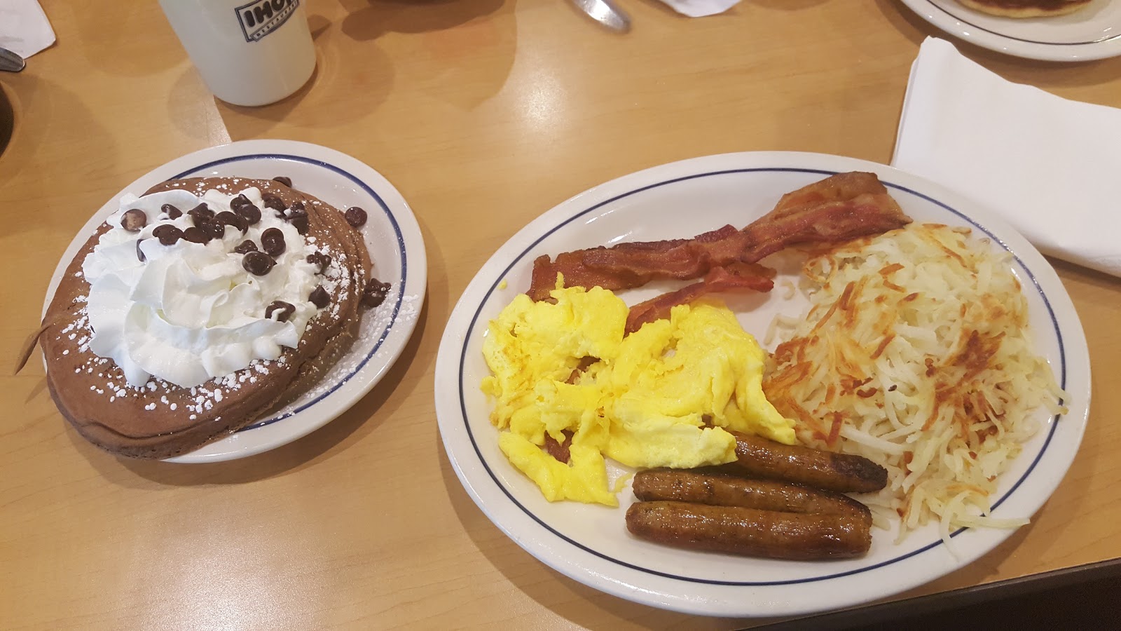 Photo of IHOP in Bronx City, New York, United States - 2 Picture of Restaurant, Food, Point of interest, Establishment