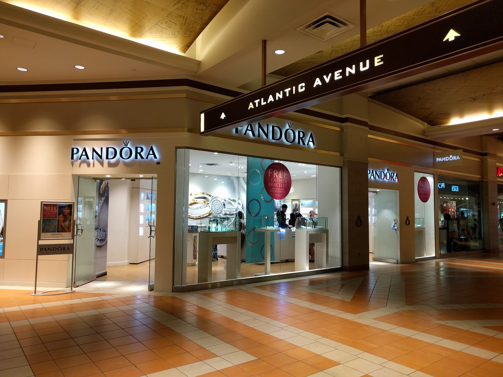 Photo of Pandora in Kings County City, New York, United States - 1 Picture of Point of interest, Establishment, Store, Jewelry store
